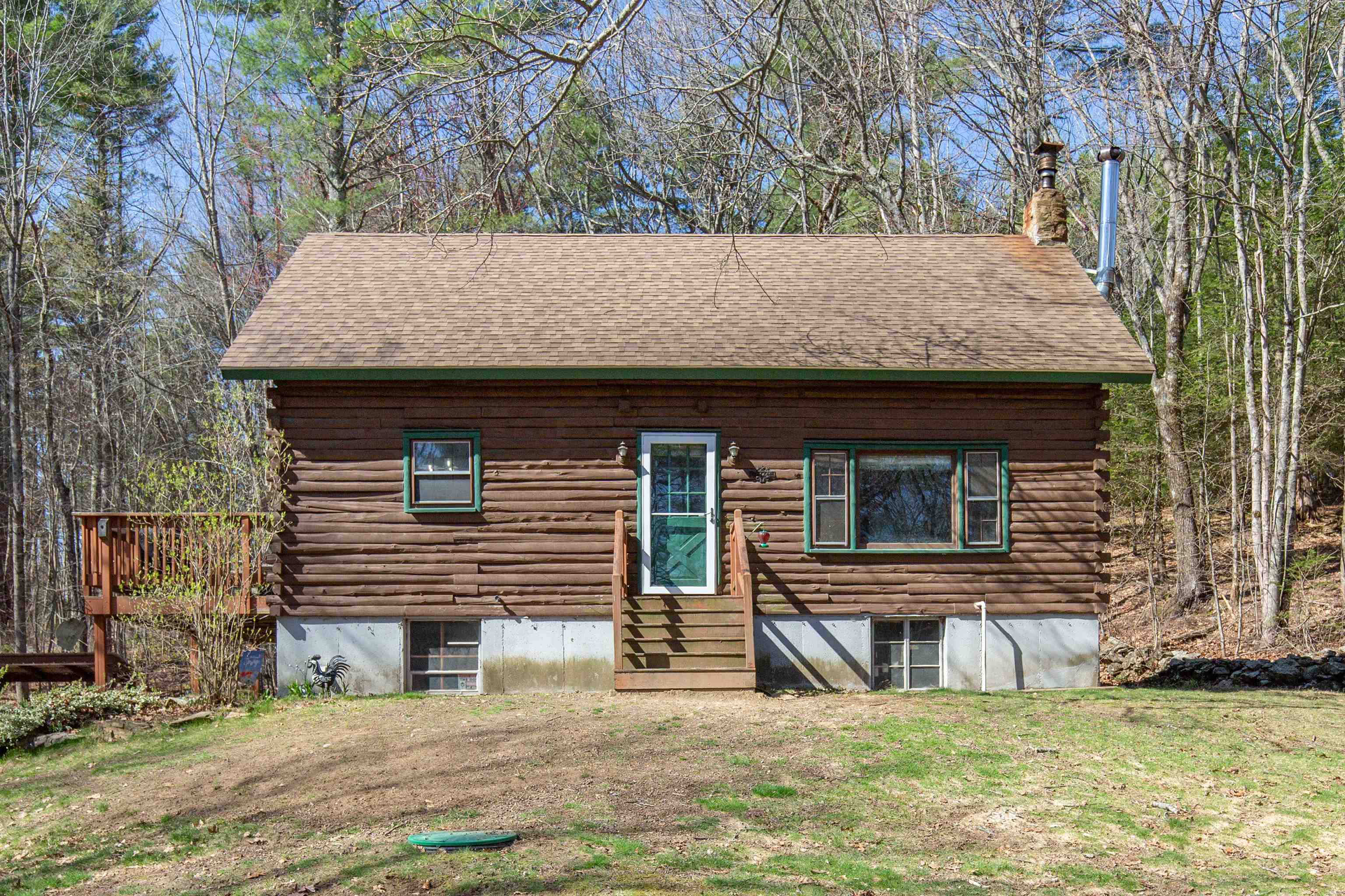 519 Candia Rd, Chester, NH 03036