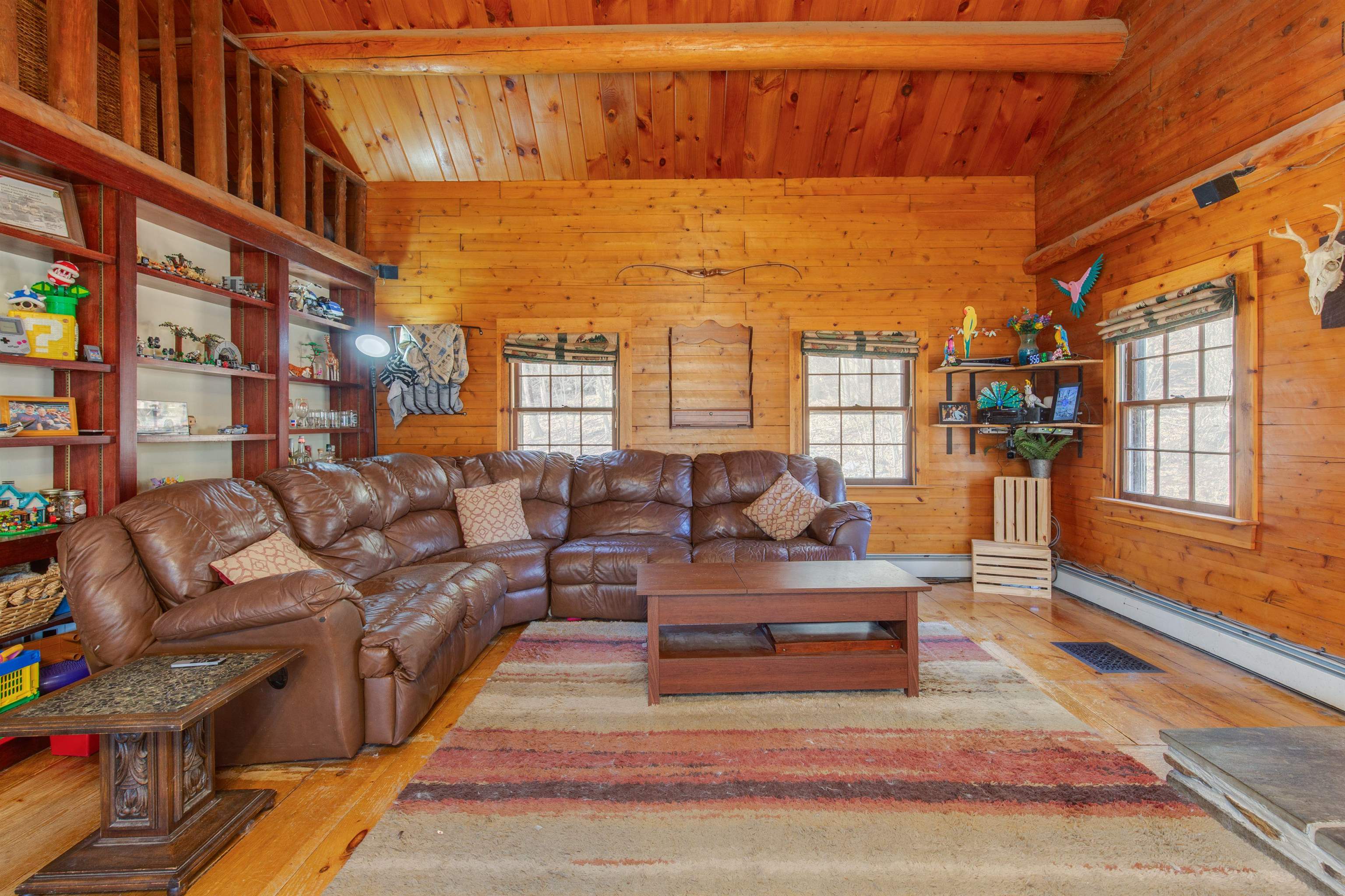 519 Candia Rd, Chester, NH 03036