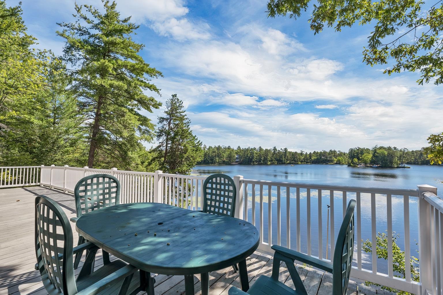 322 Concord Ln, Wakefield, NH 03830