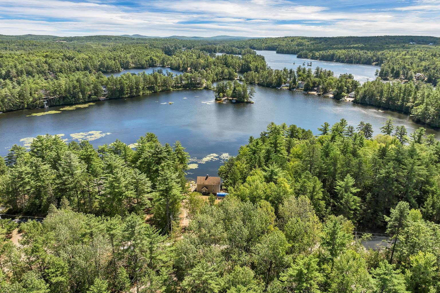 322 Concord Ln, Wakefield, NH 03830