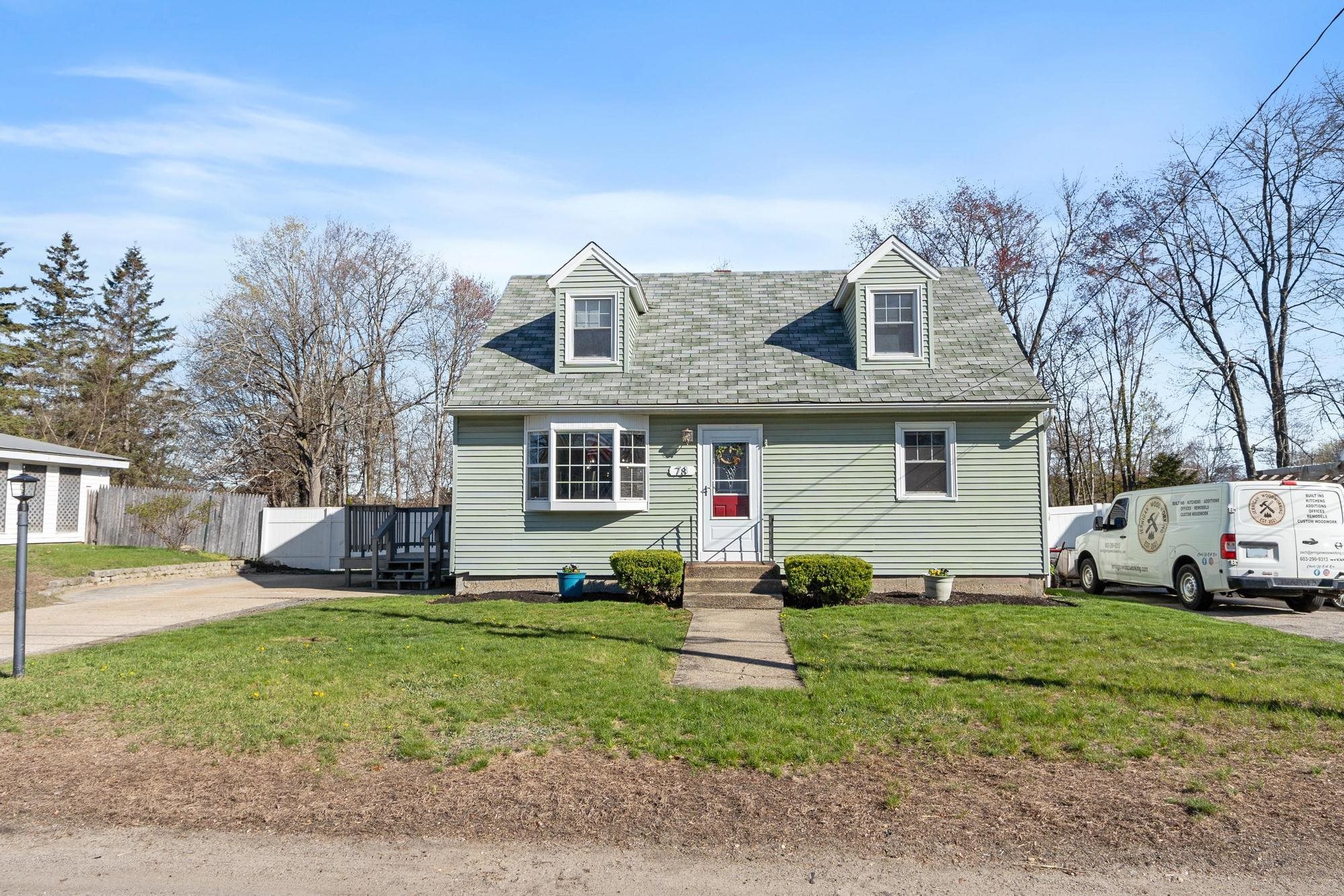 78 Norcross St, Manchester, NH 03109