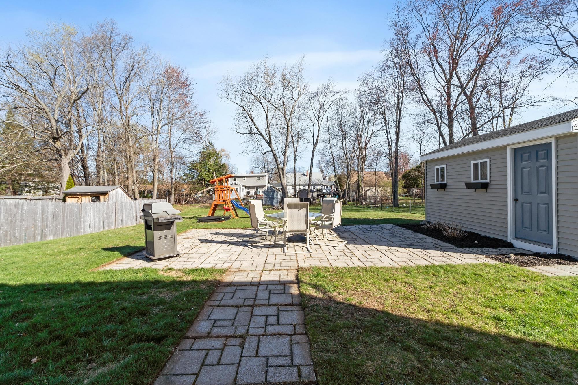 78 Norcross St, Manchester, NH 03109