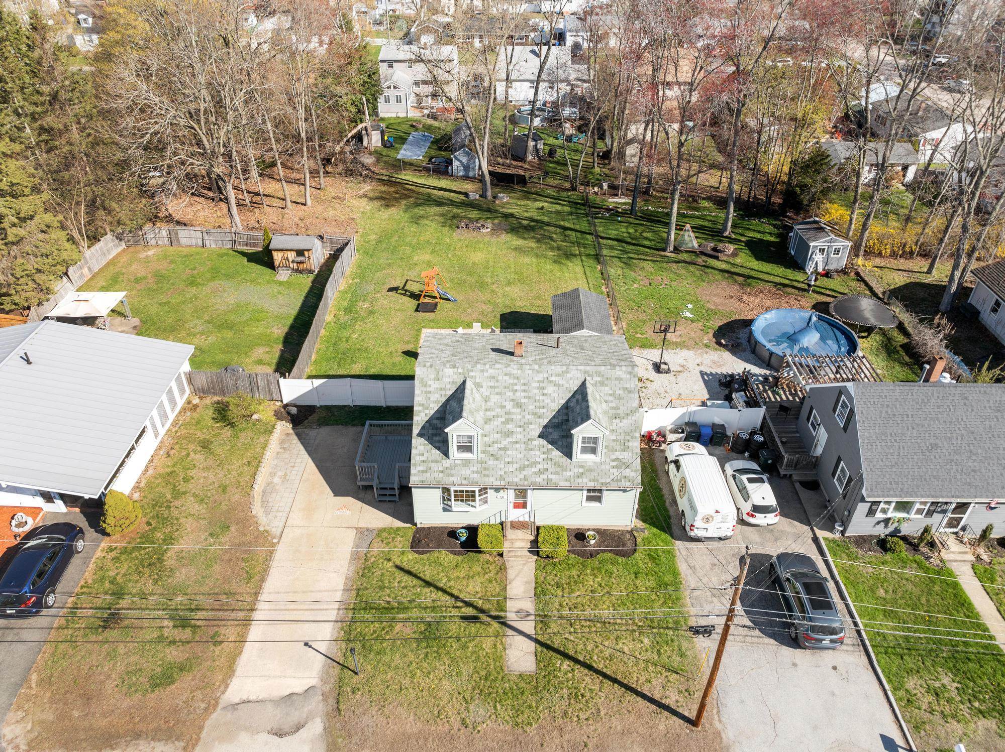 78 Norcross St, Manchester, NH 03109