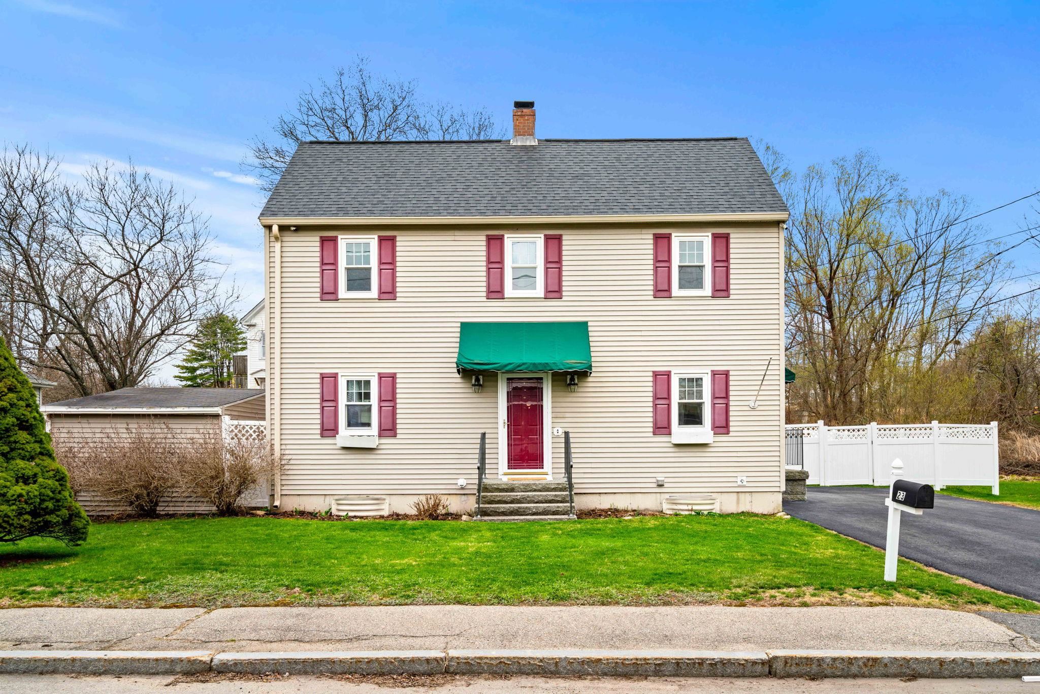 23 Second St, Somersworth, NH 03878