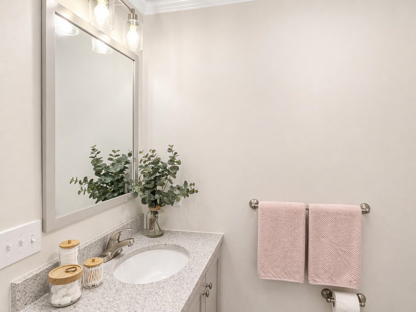 9 Sargent Pl, Gilford, NH 03249