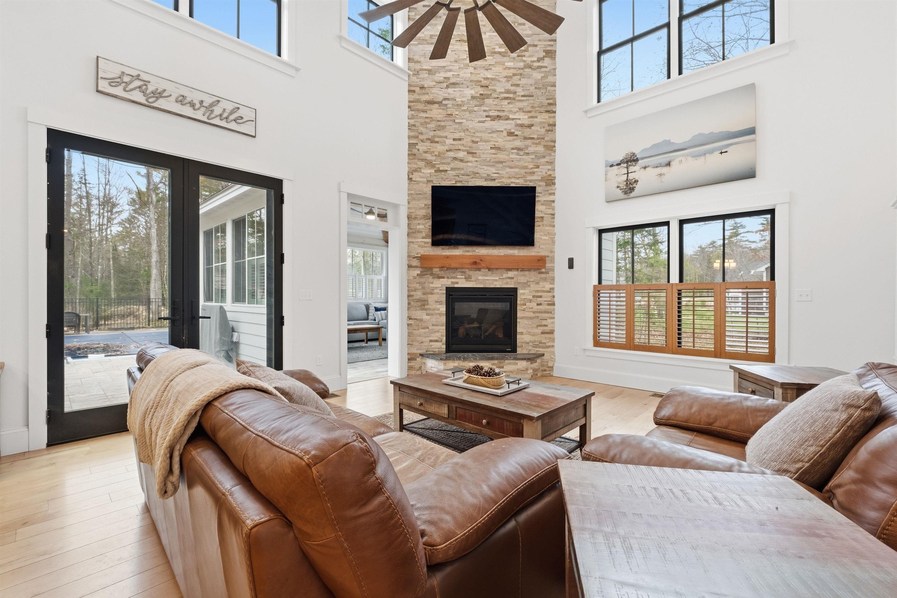 32 Mountain Shadows Drive — photo 3