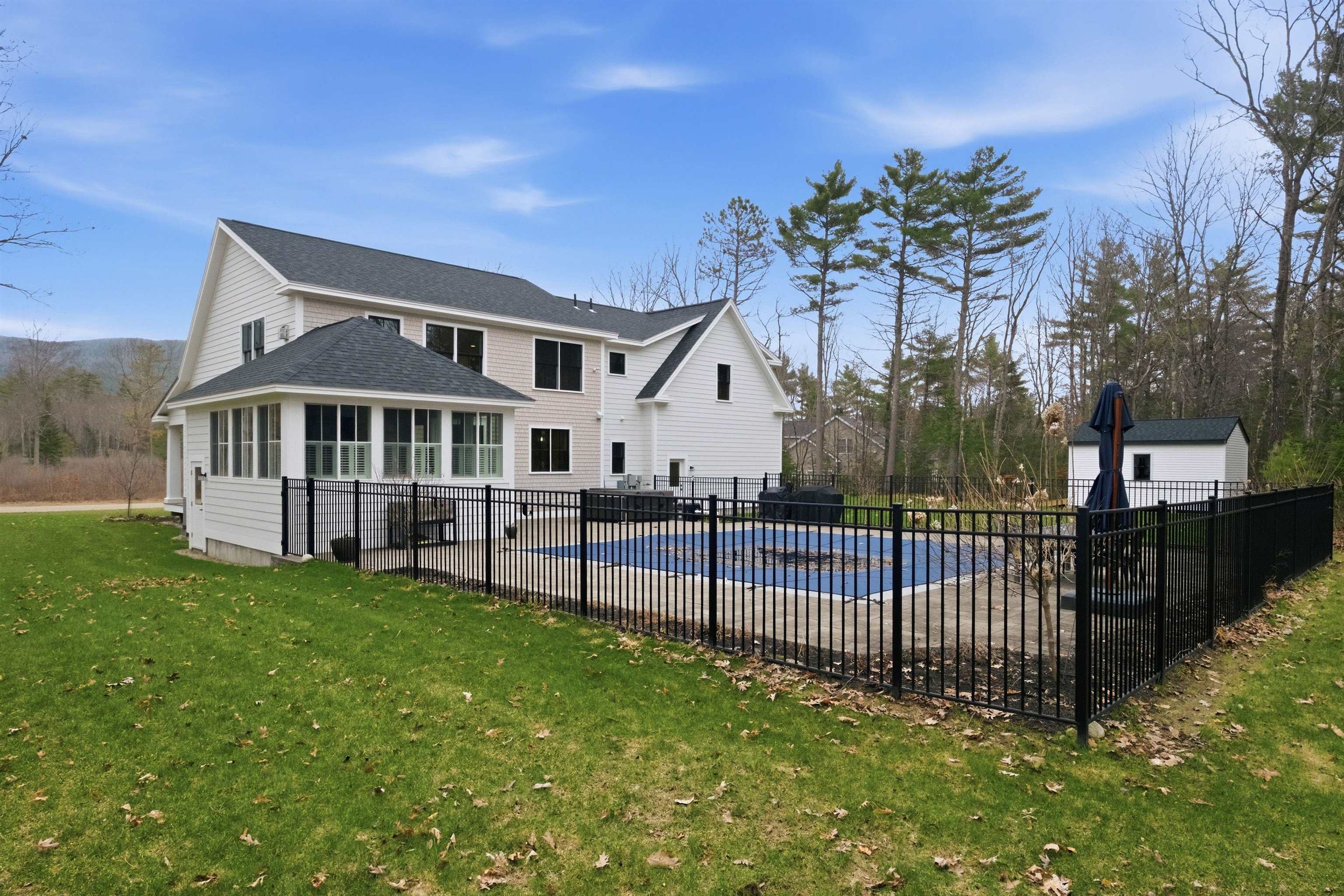 32 Mountain Shadows Dr, Tuftonboro, NH 03816