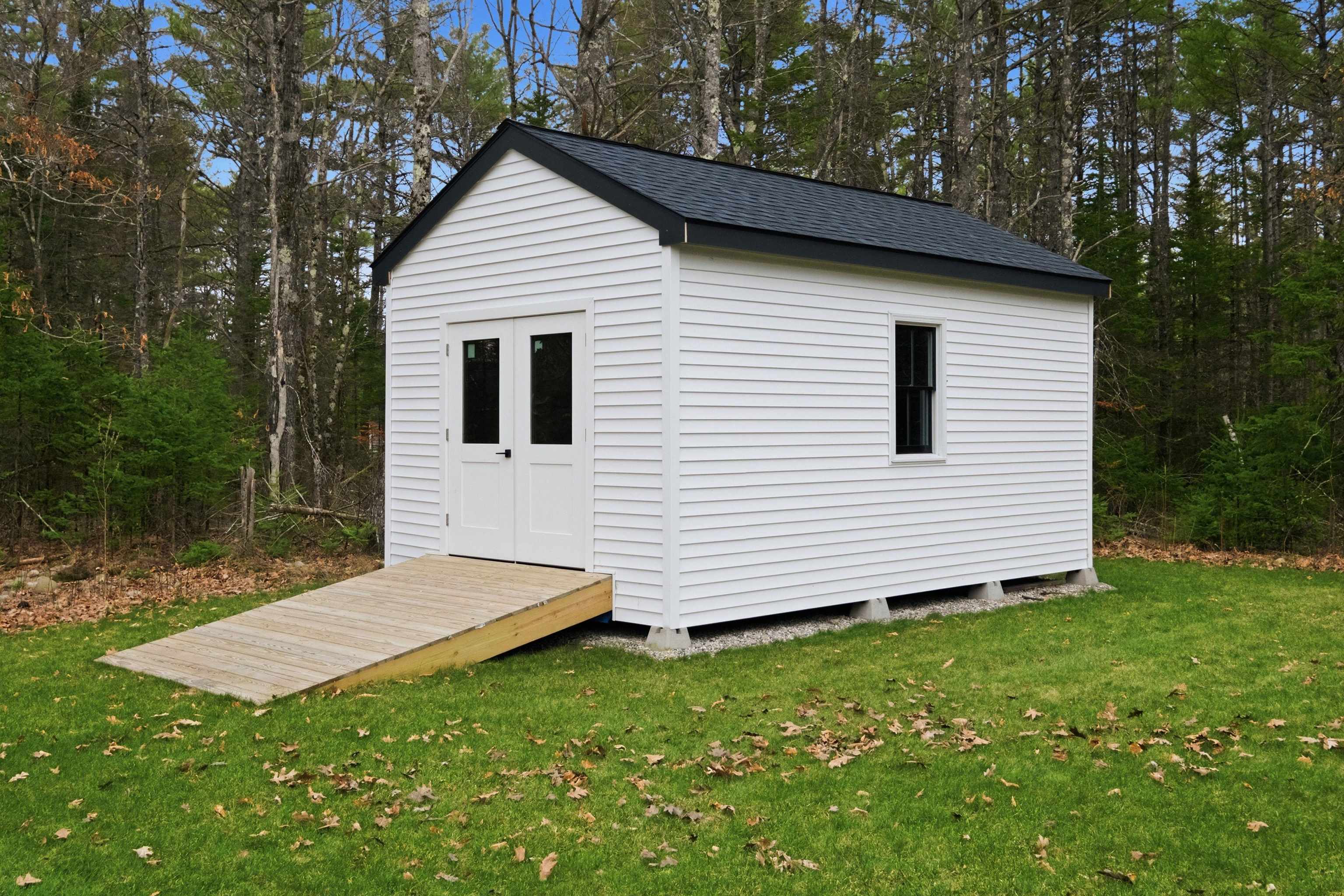 32 Mountain Shadows Dr, Tuftonboro, NH 03816