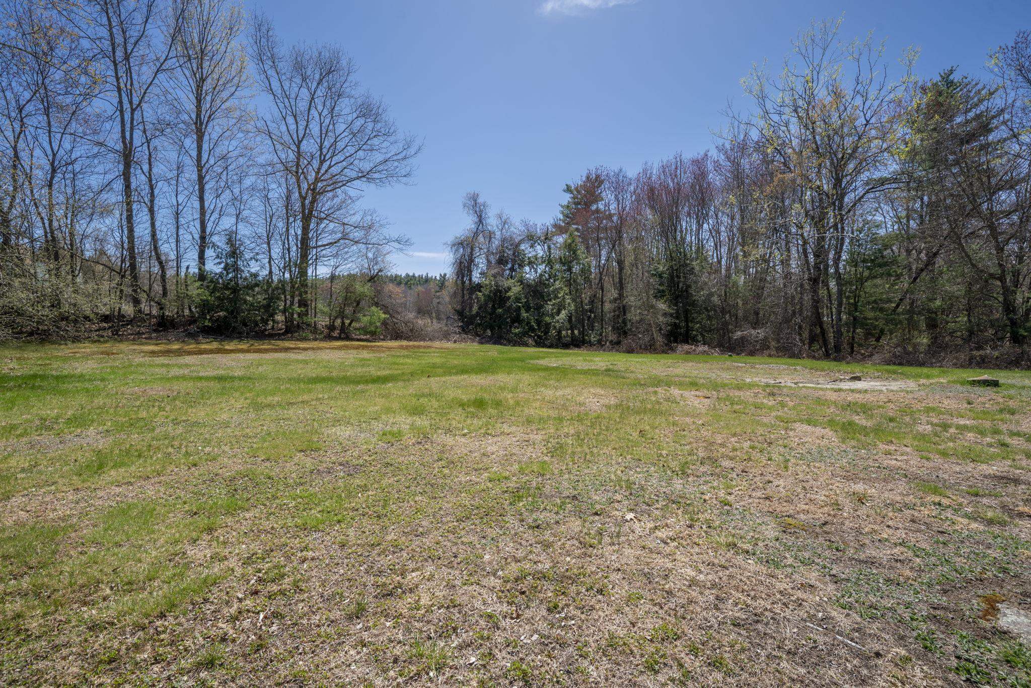 213 Twist Hill Rd, Dunbarton, NH 03046