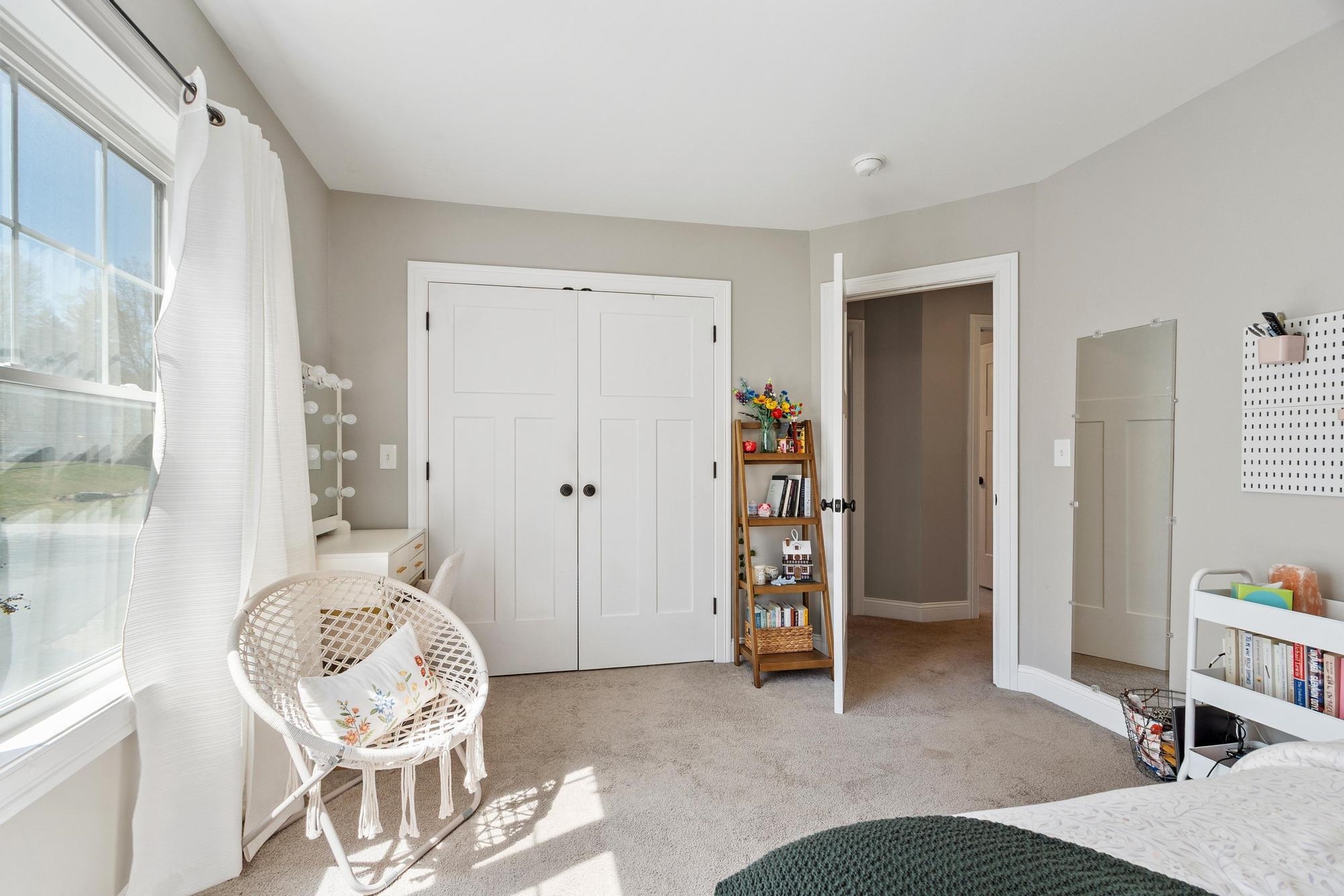 71 Cedar St, Hopkinton, NH 03229