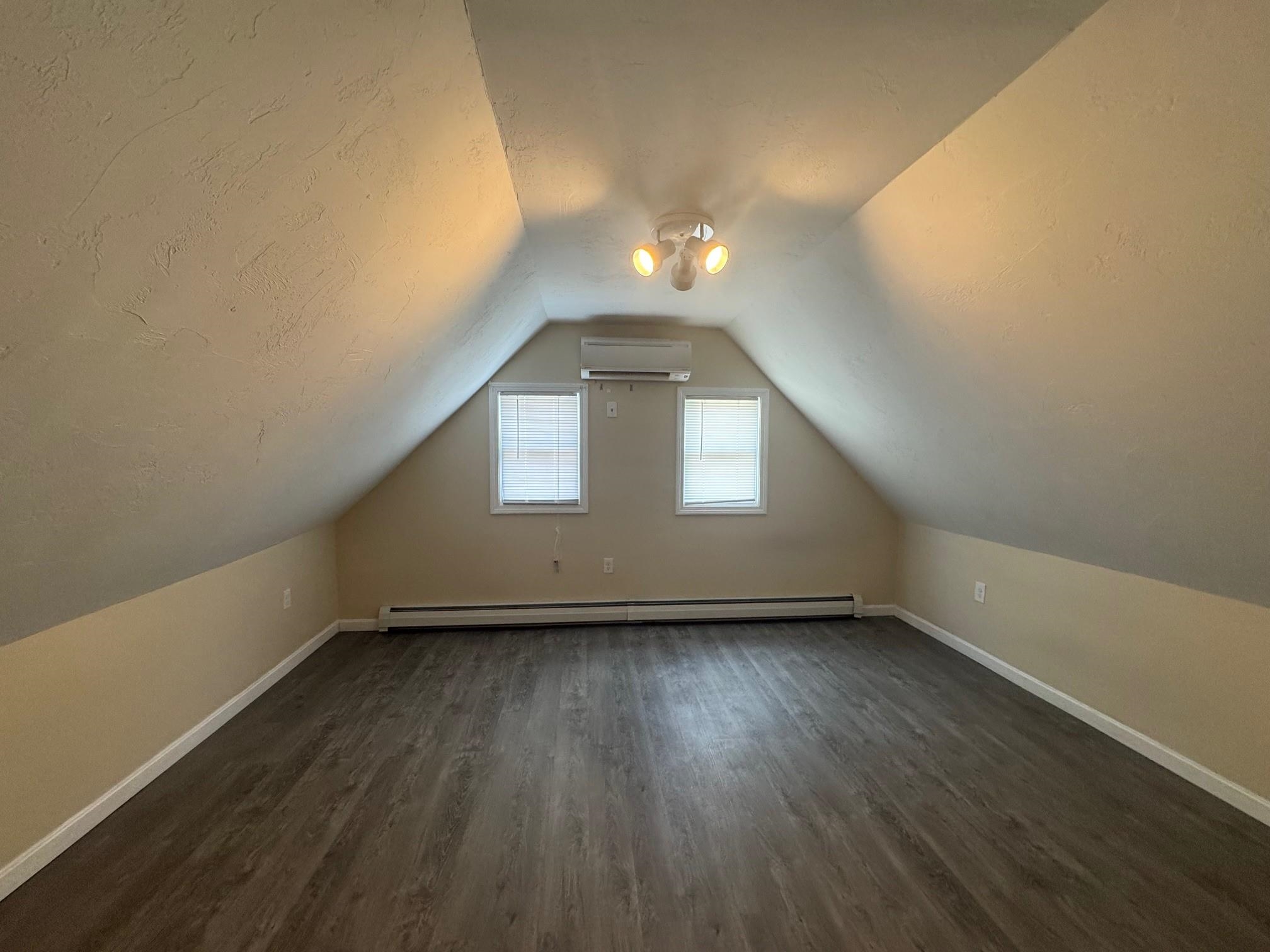 14 Foster St, Keene, NH 03431