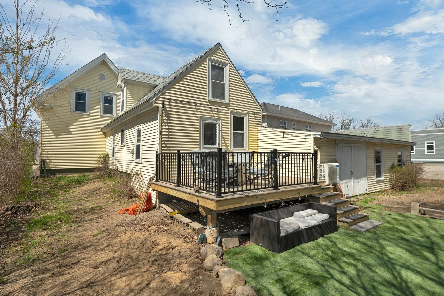 230 Court St, Laconia, NH 03246