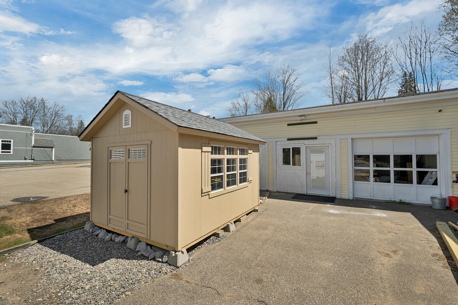 230 Court St, Laconia, NH 03246