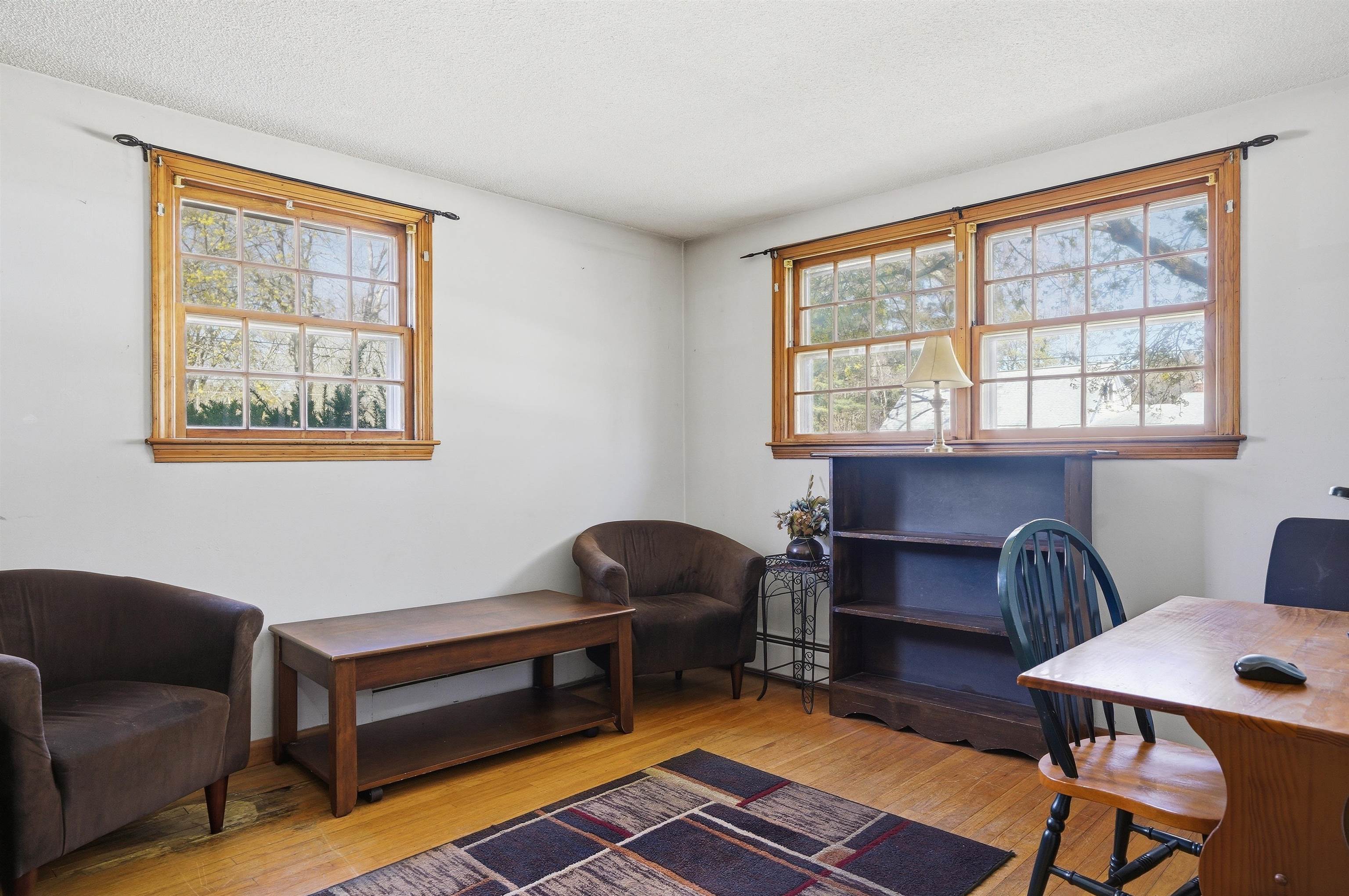 18 Cottonwood Dr, Hudson, NH 03051