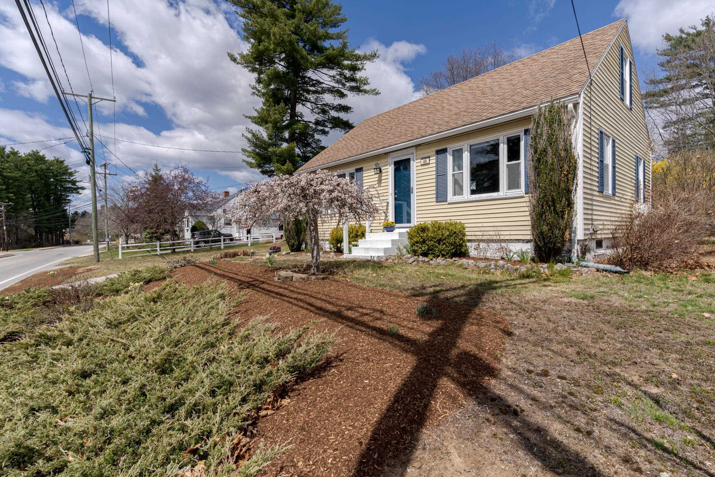 49 Glenwood Ave, Dover, NH 03820