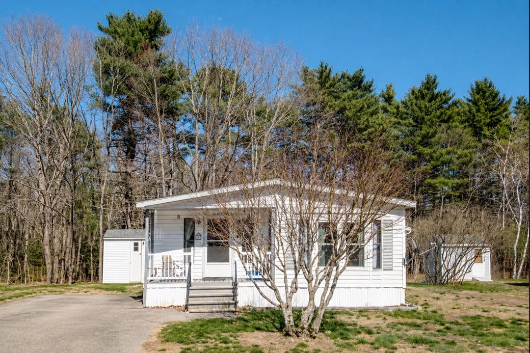 53 Monadnock Dr, Rochester, NH 03867