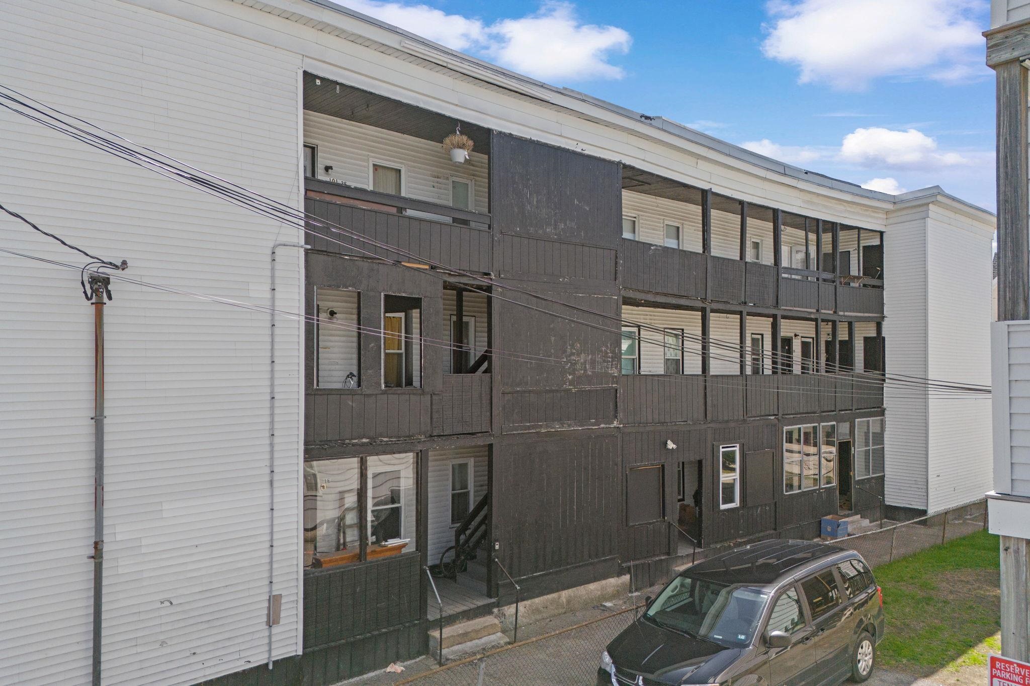 101-107 Putnam St, Manchester, NH 03102