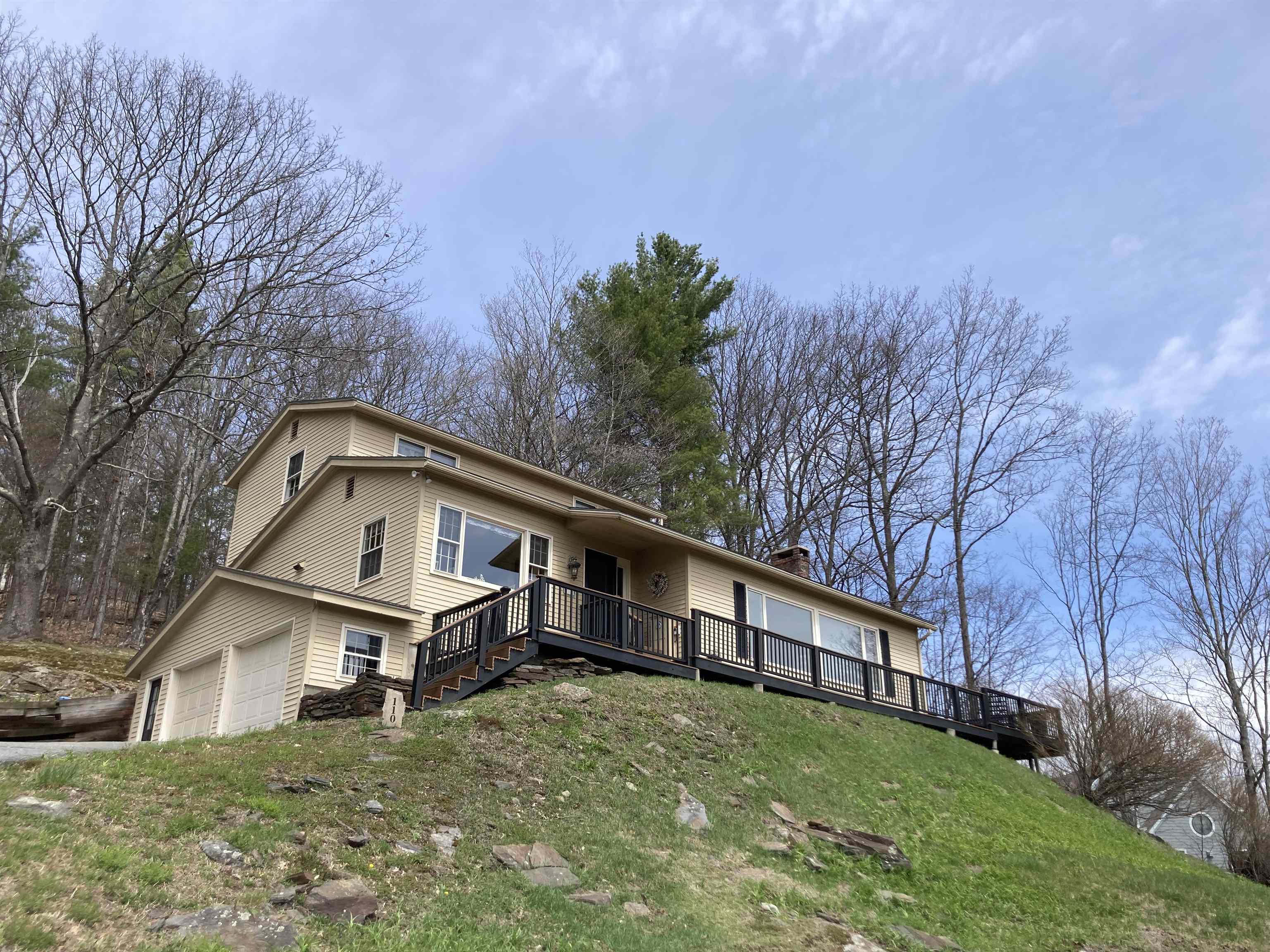 Village of Quechee in Town of Hartford VT&nbsp;Home for sale $785,000 $378 per sq.ft.