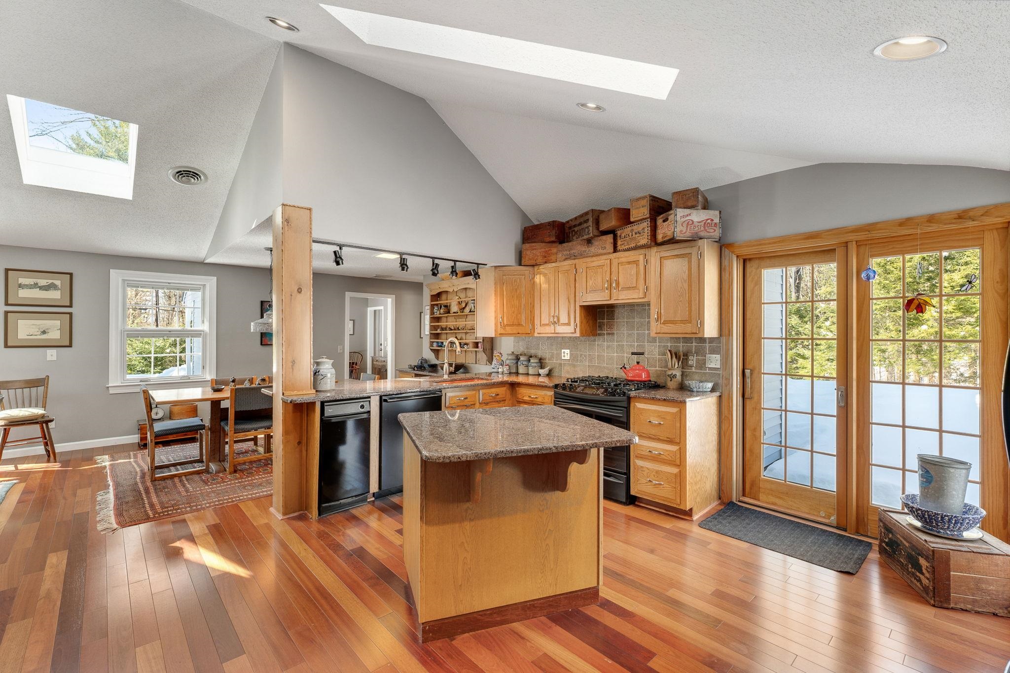 41 Foliage View Rd, Lebanon, NH 03766