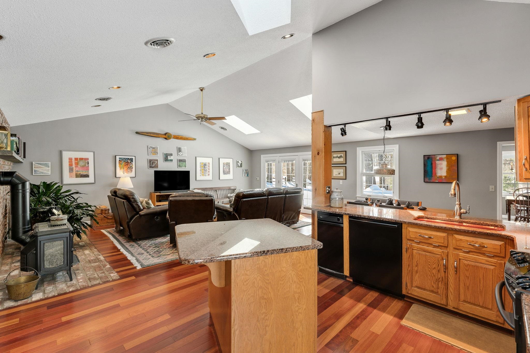 41 Foliage View Rd, Lebanon, NH 03766