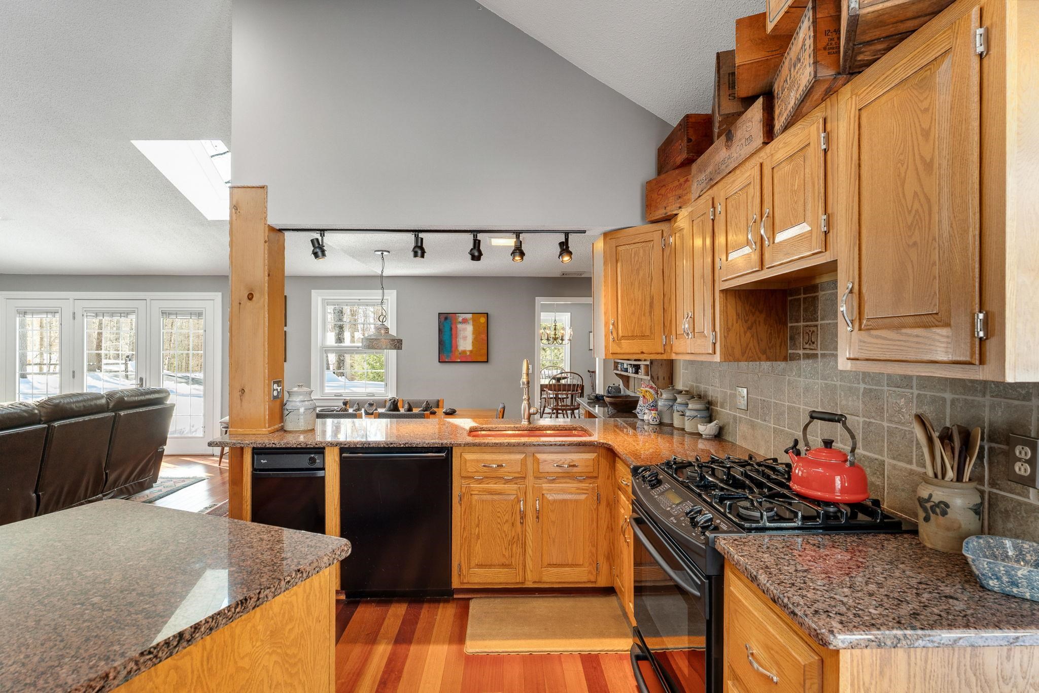 41 Foliage View Rd, Lebanon, NH 03766