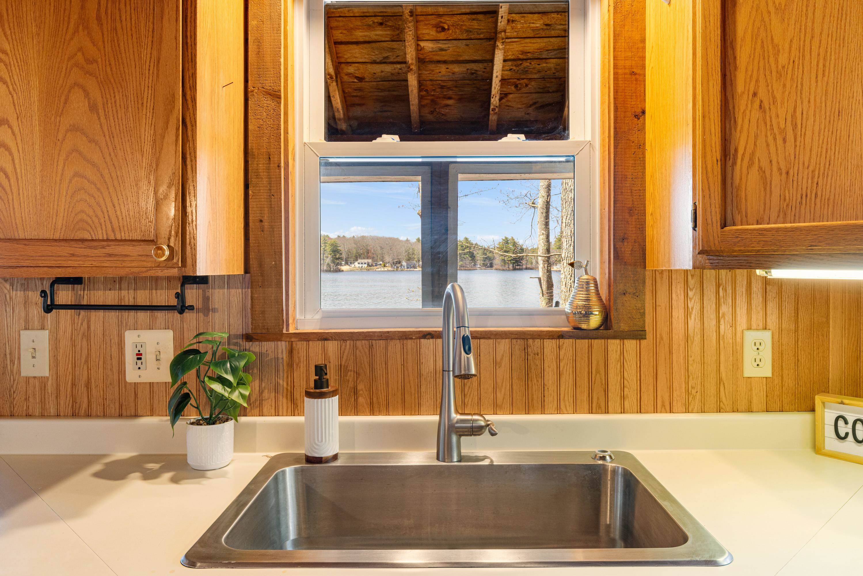 35 Otter Way, Barrington, NH 03825