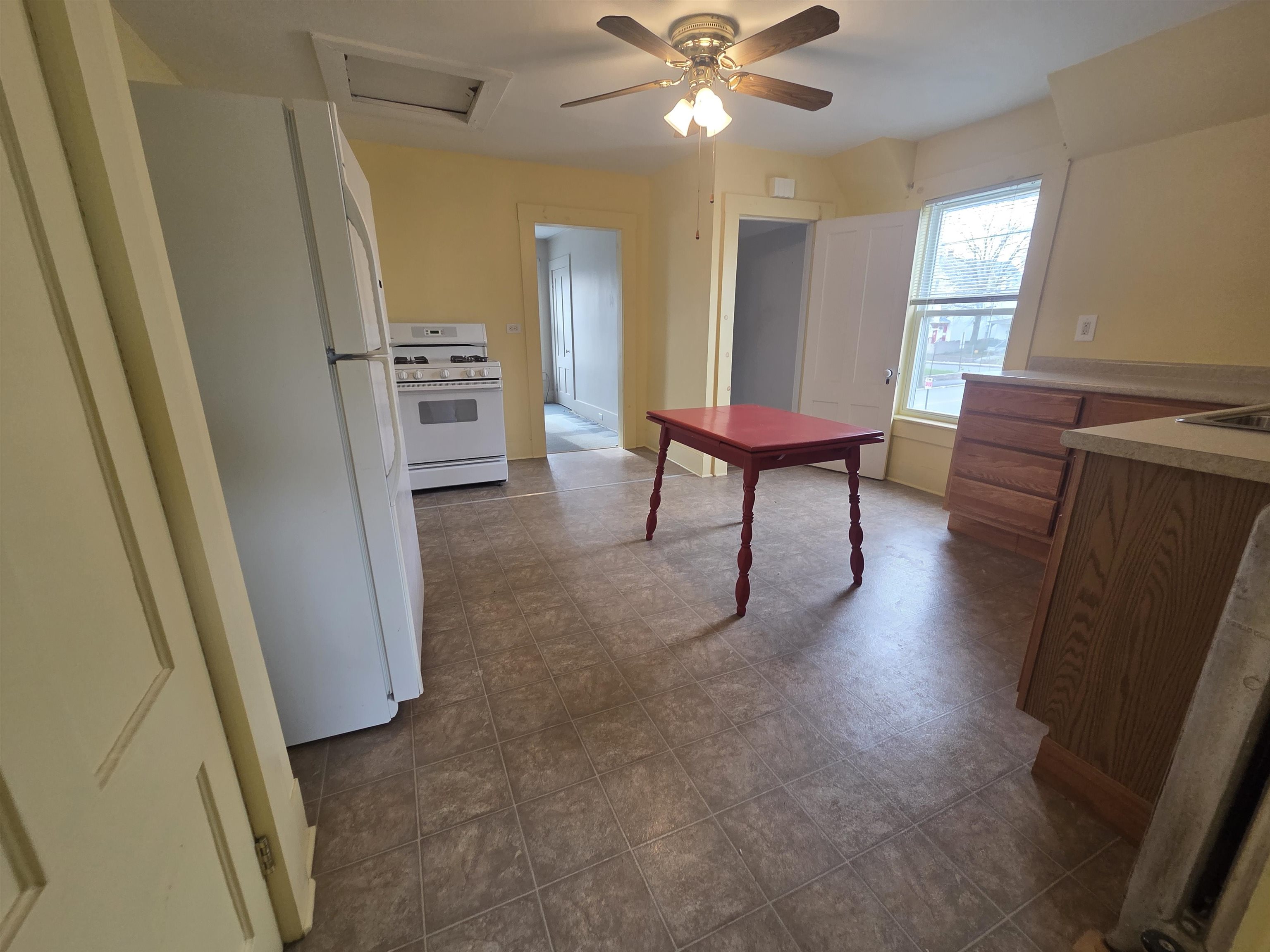 427 Wilson St, Manchester, NH 03103