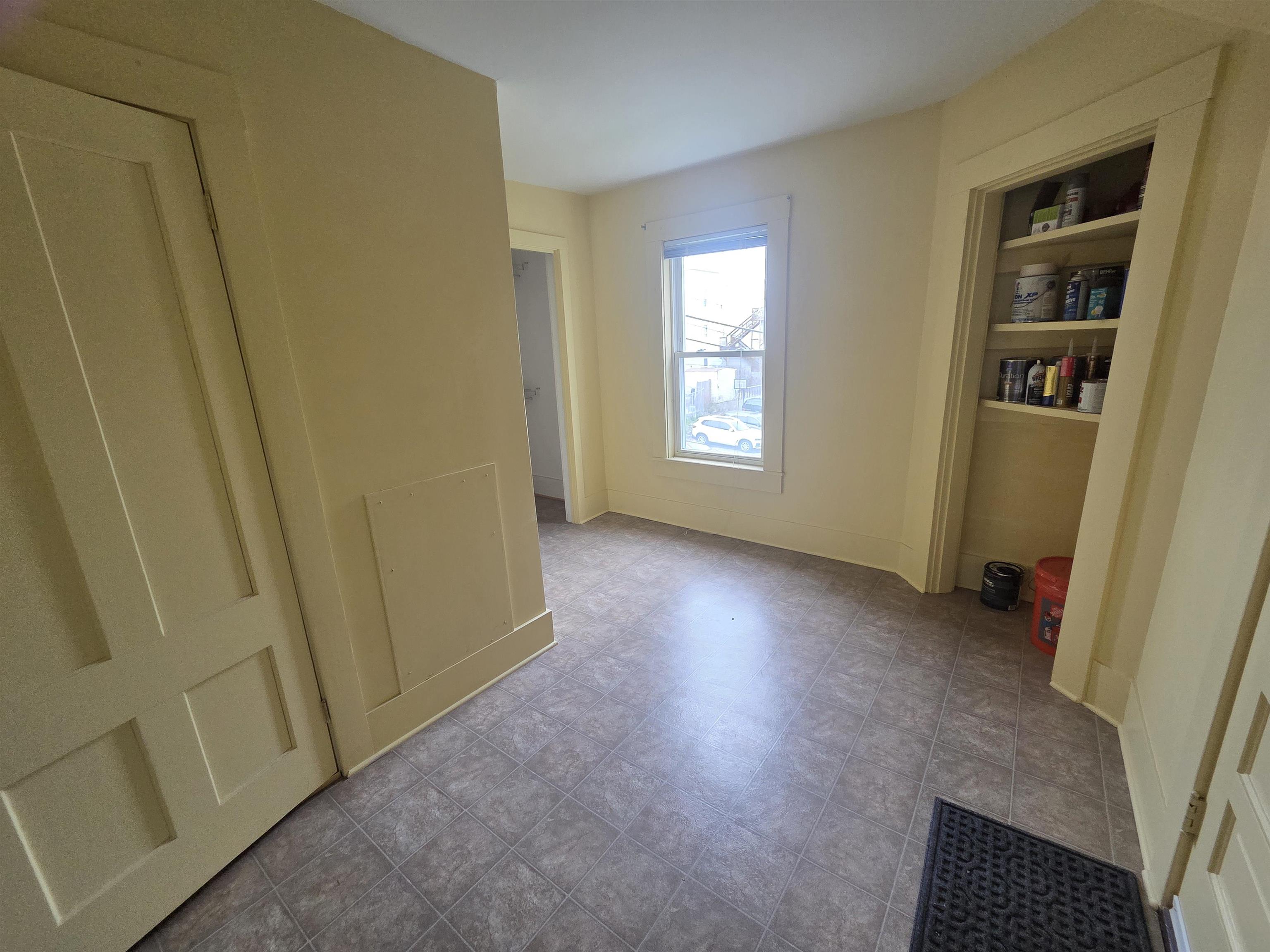 427 Wilson St, Manchester, NH 03103