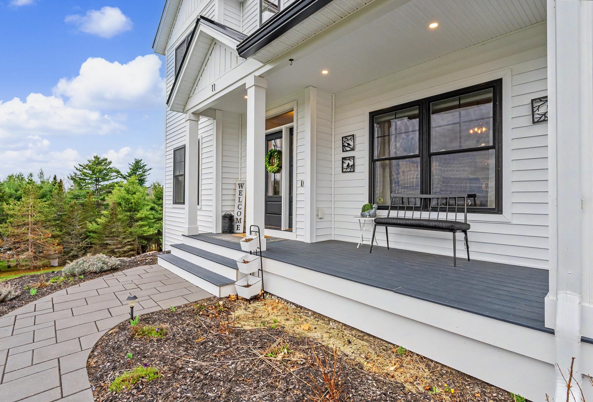 11 Hillside Dr, New Ipswich, NH 03071