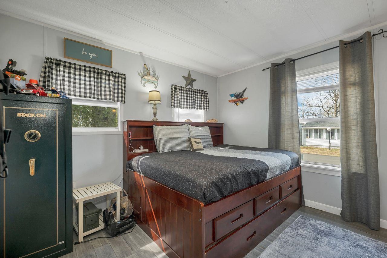 7 N Dewberry Ln, Rochester, NH 03867