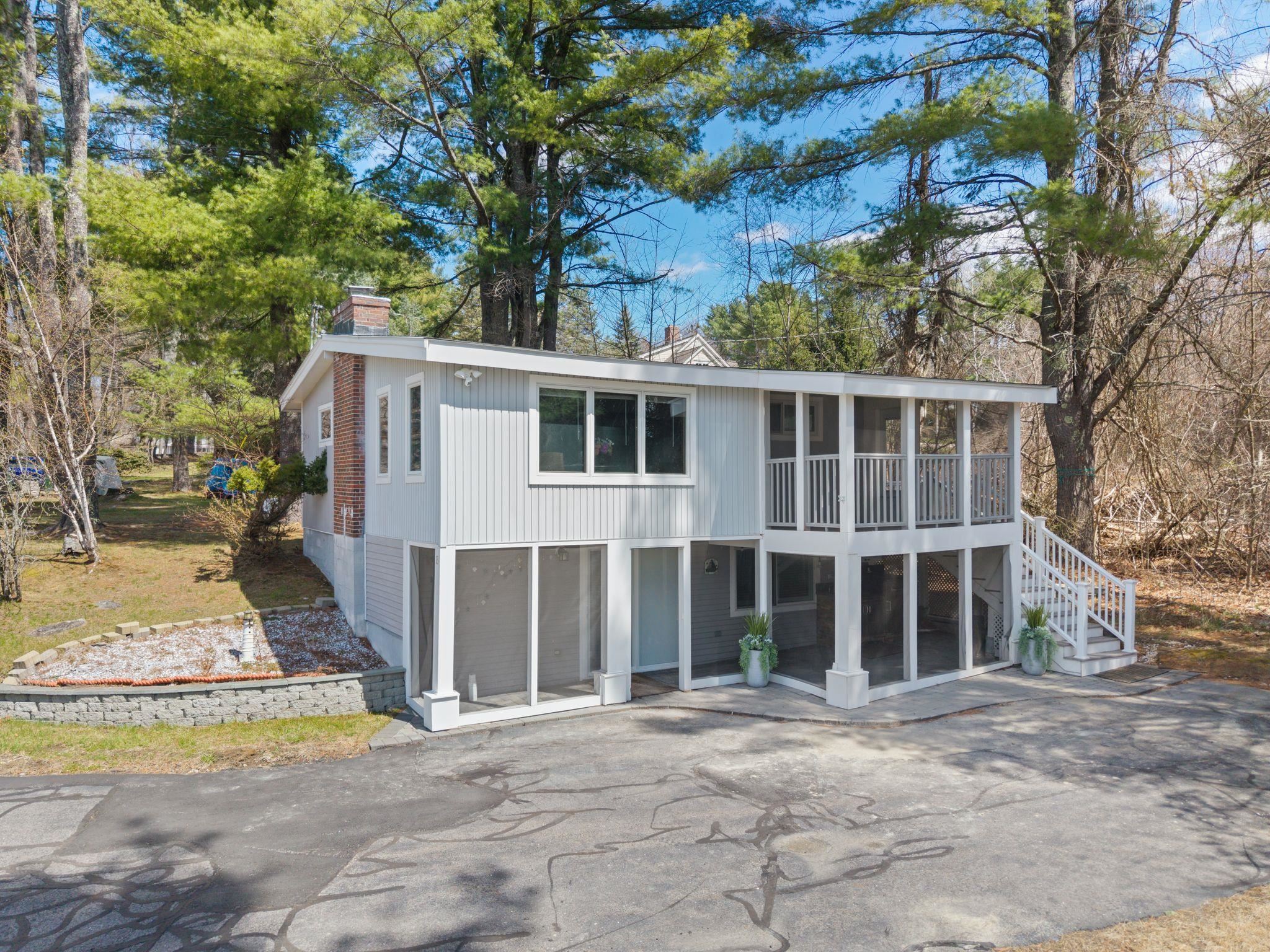 680 N Main St, Wolfeboro, NH 03894