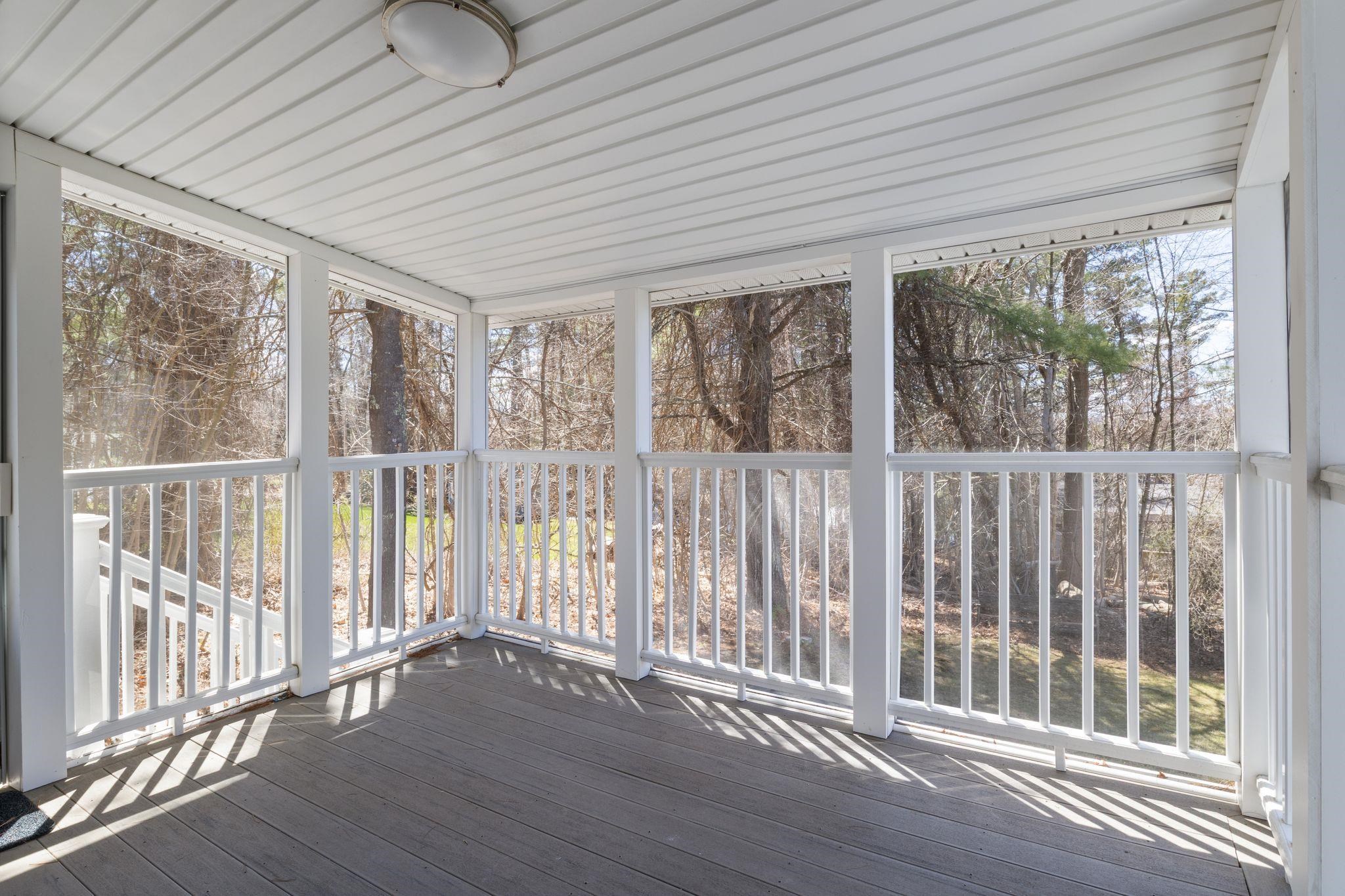 680 N Main St, Wolfeboro, NH 03894