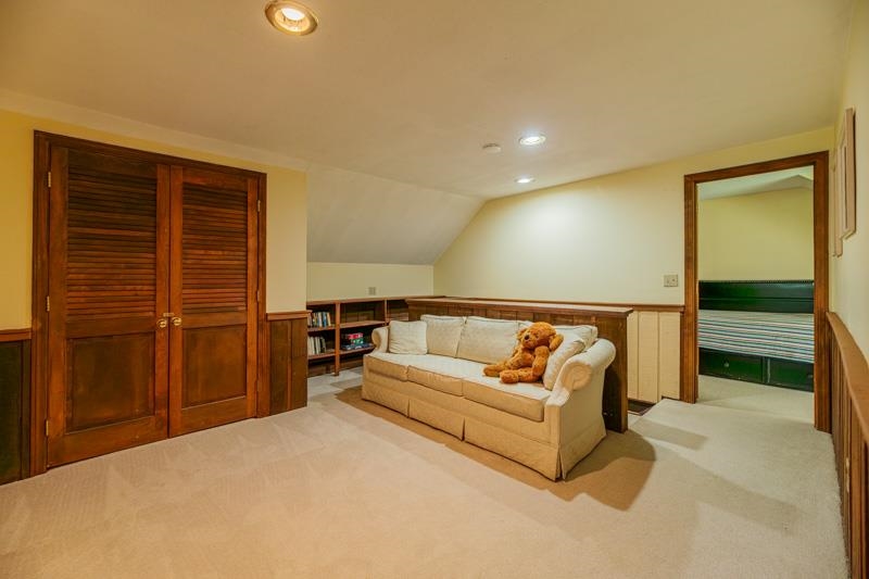 2nd floor sitting room