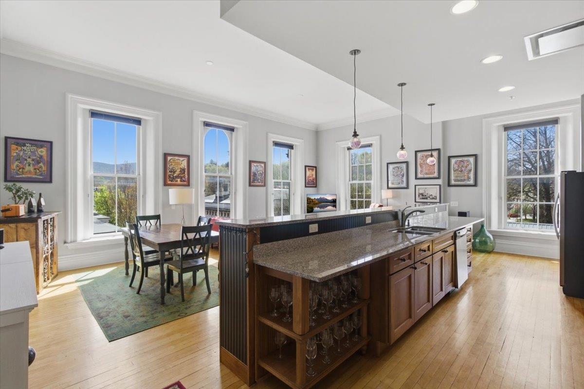 Bennington VT&nbsp;Condo for sale $325,000 $290 per sq.ft.
