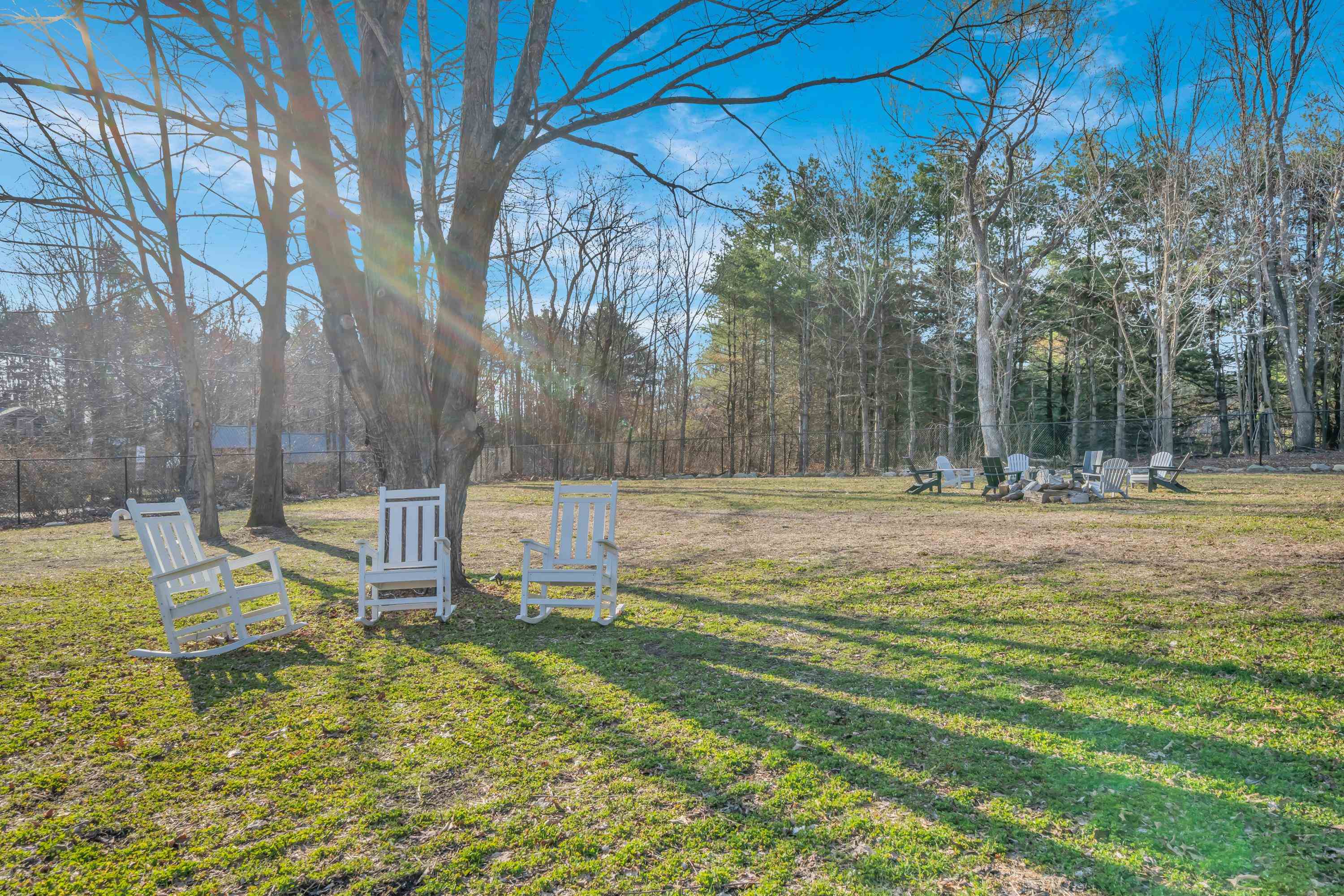 54 Middle Rd, Brentwood, NH 03833