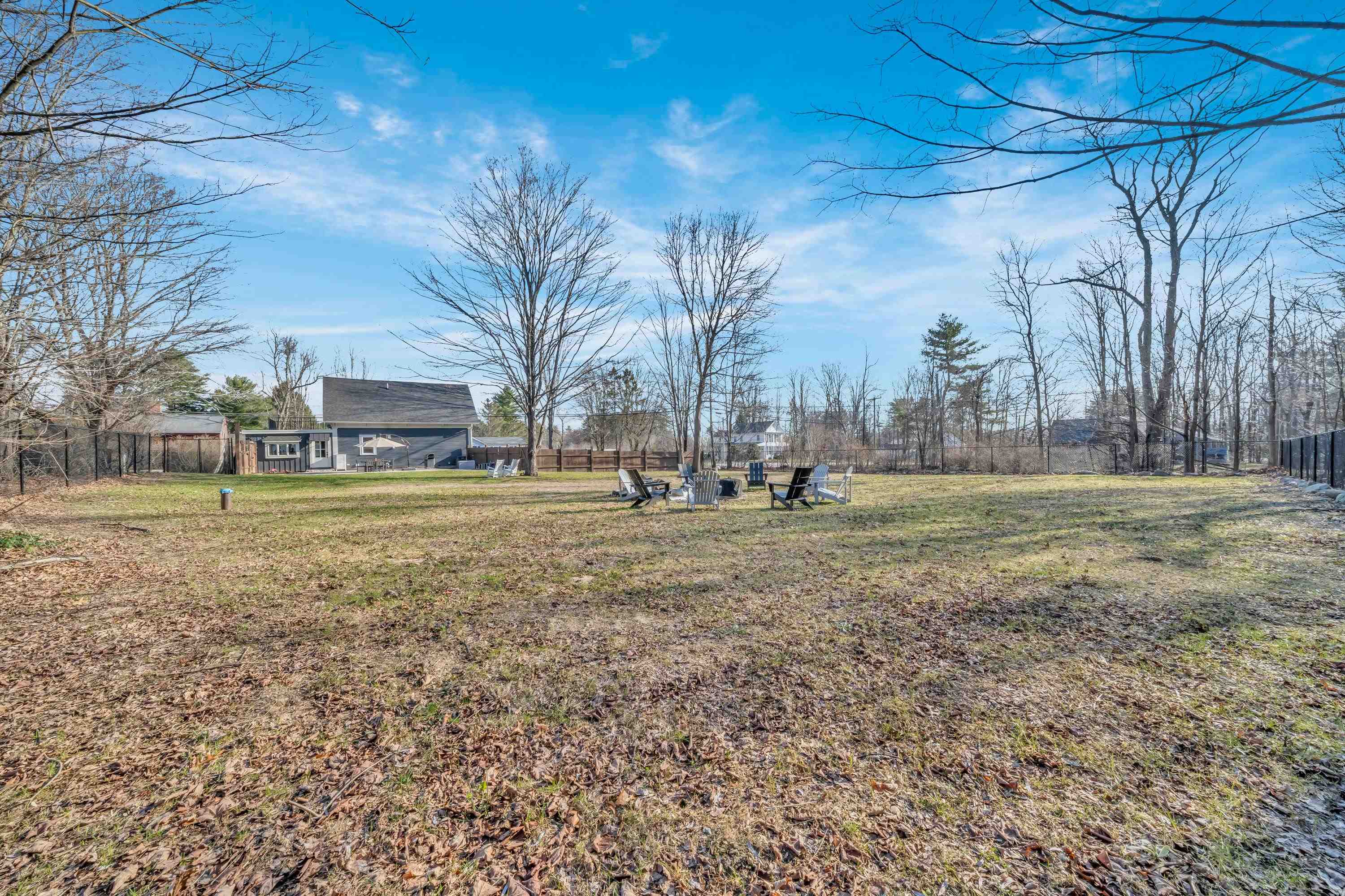 54 Middle Rd, Brentwood, NH 03833