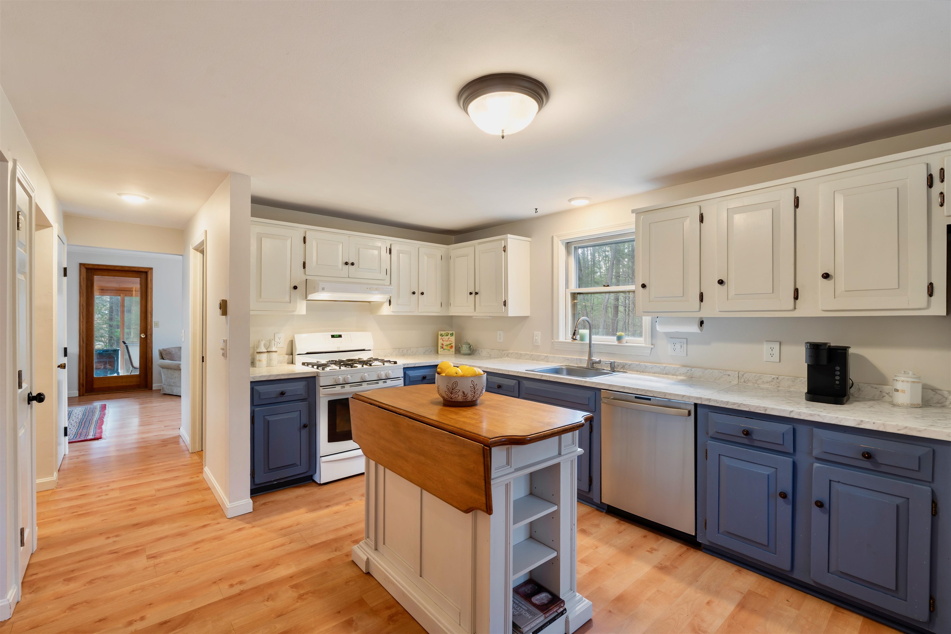 12 Dogtown Rd, Exeter, NH 03833