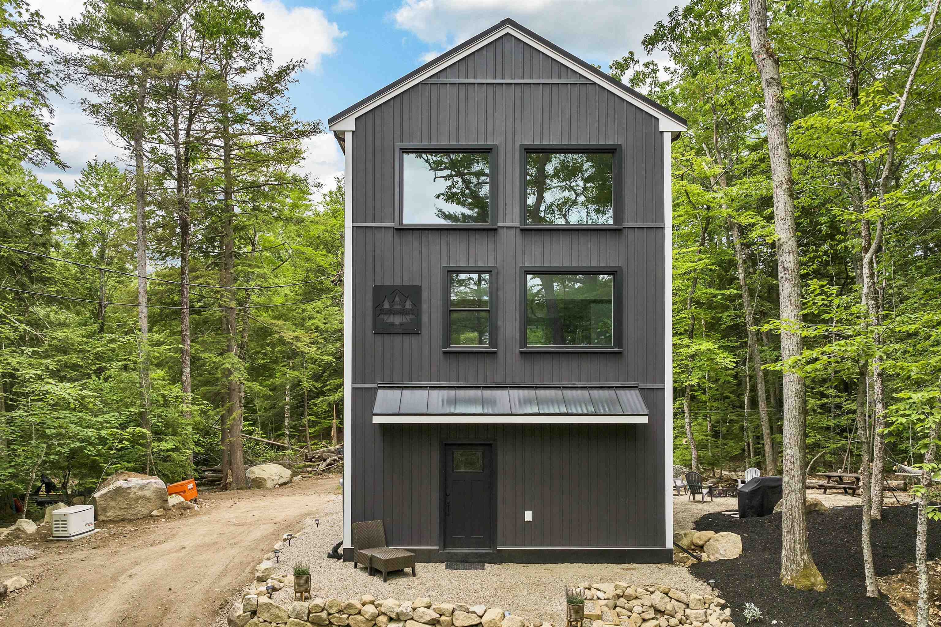 111 Towle Farm Rd, Wakefield, NH 03830