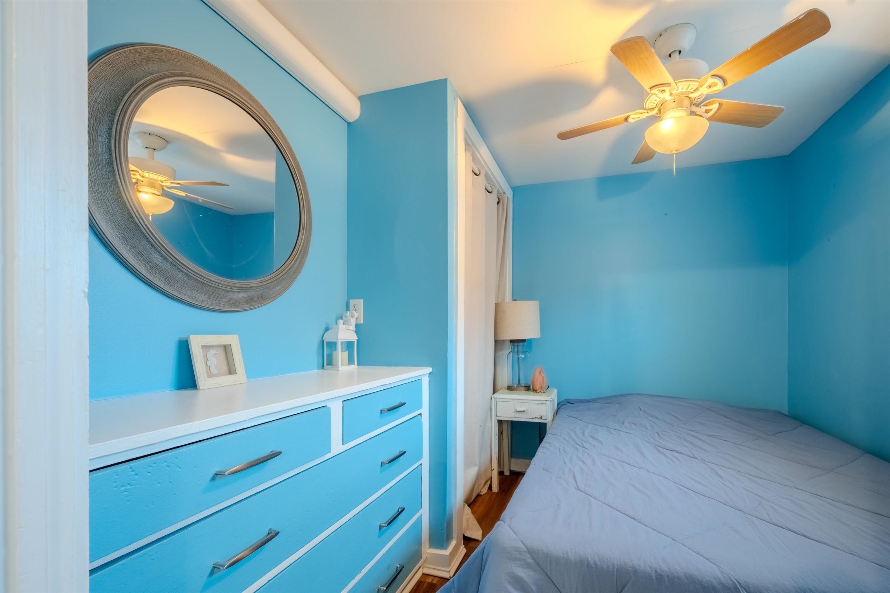 7 Perkins Ave, Hampton, NH 03842