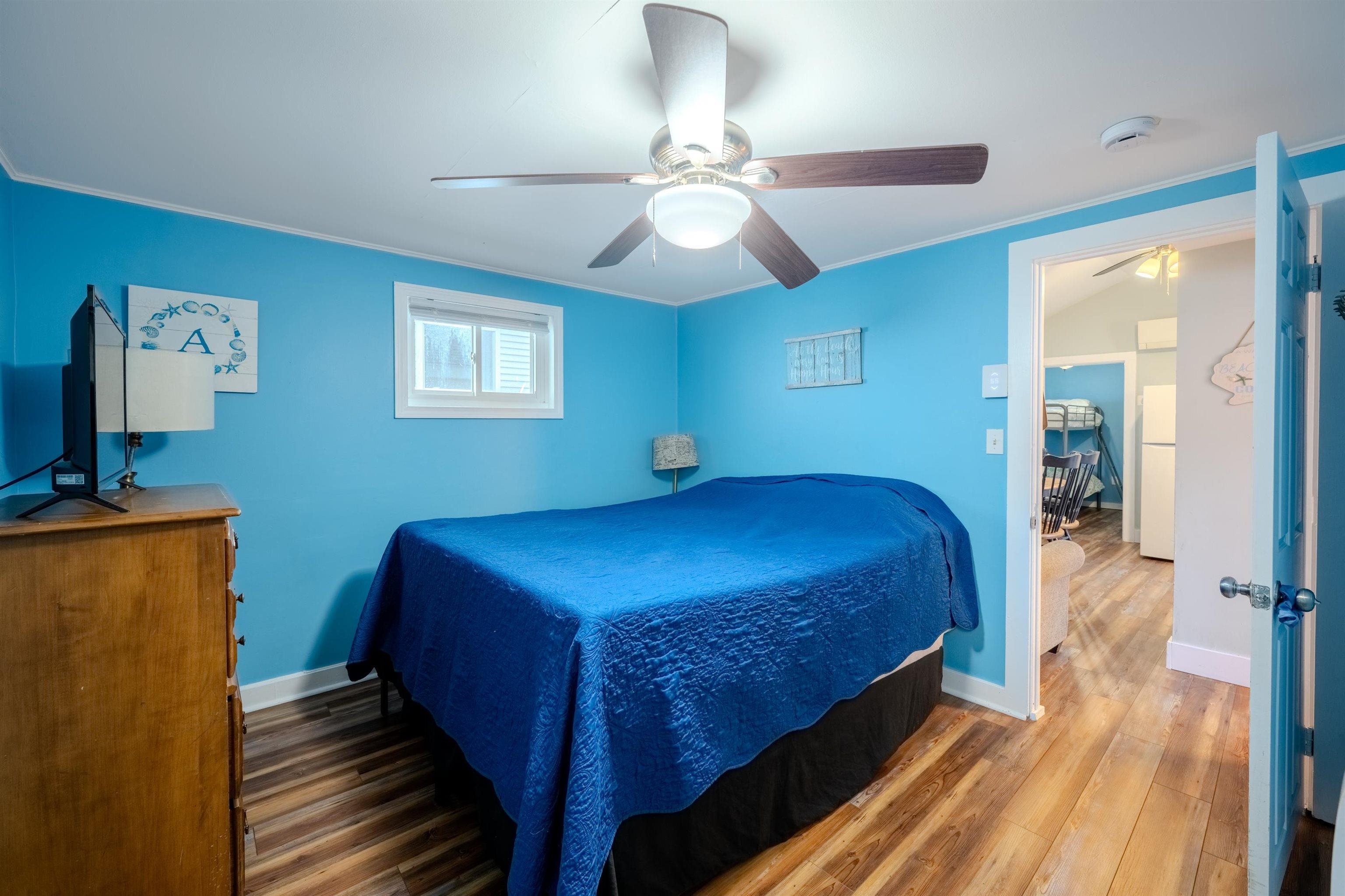 7 Perkins Ave, Hampton, NH 03842