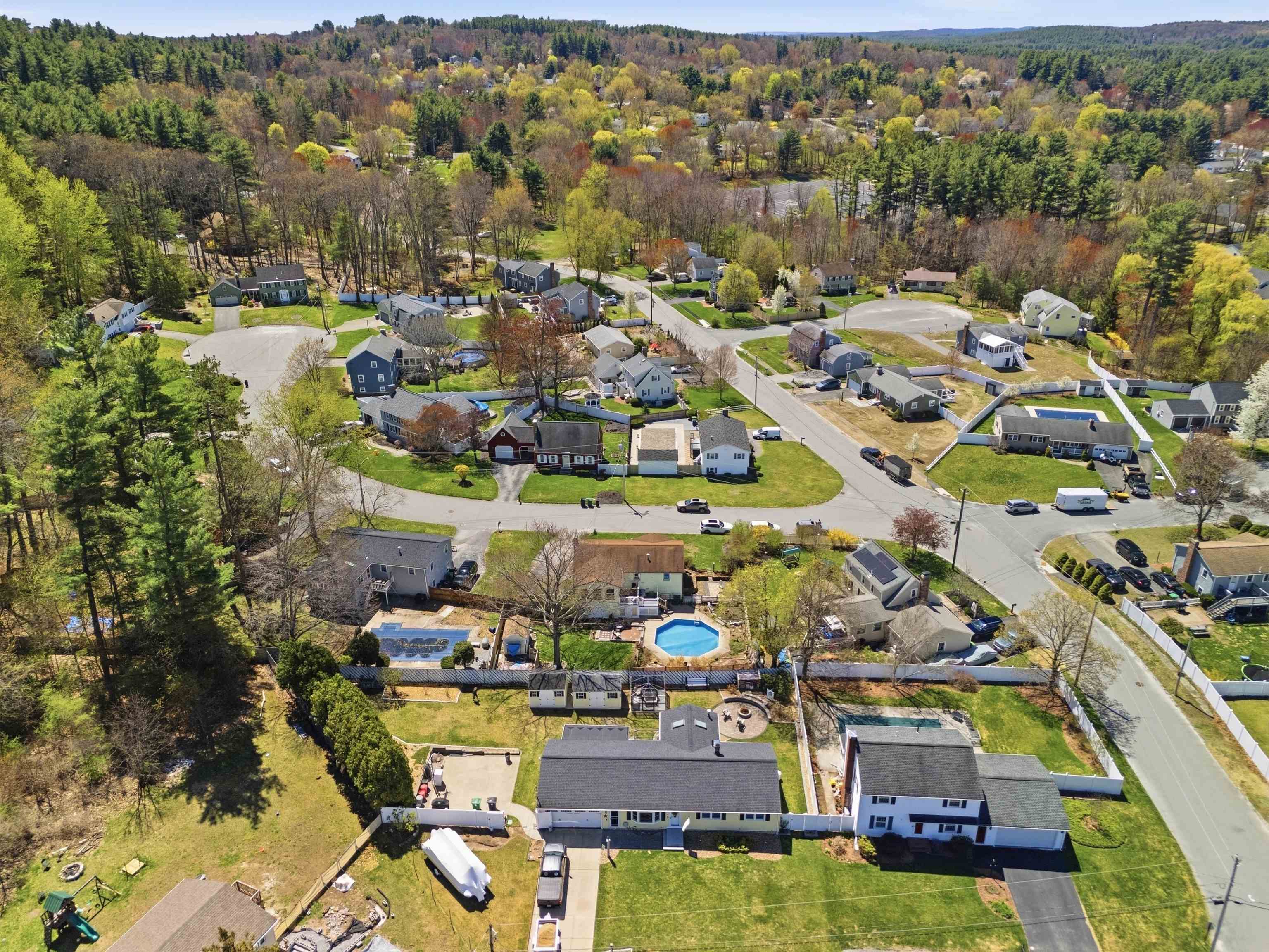 4 Percheron Cir, Nashua, NH 03062