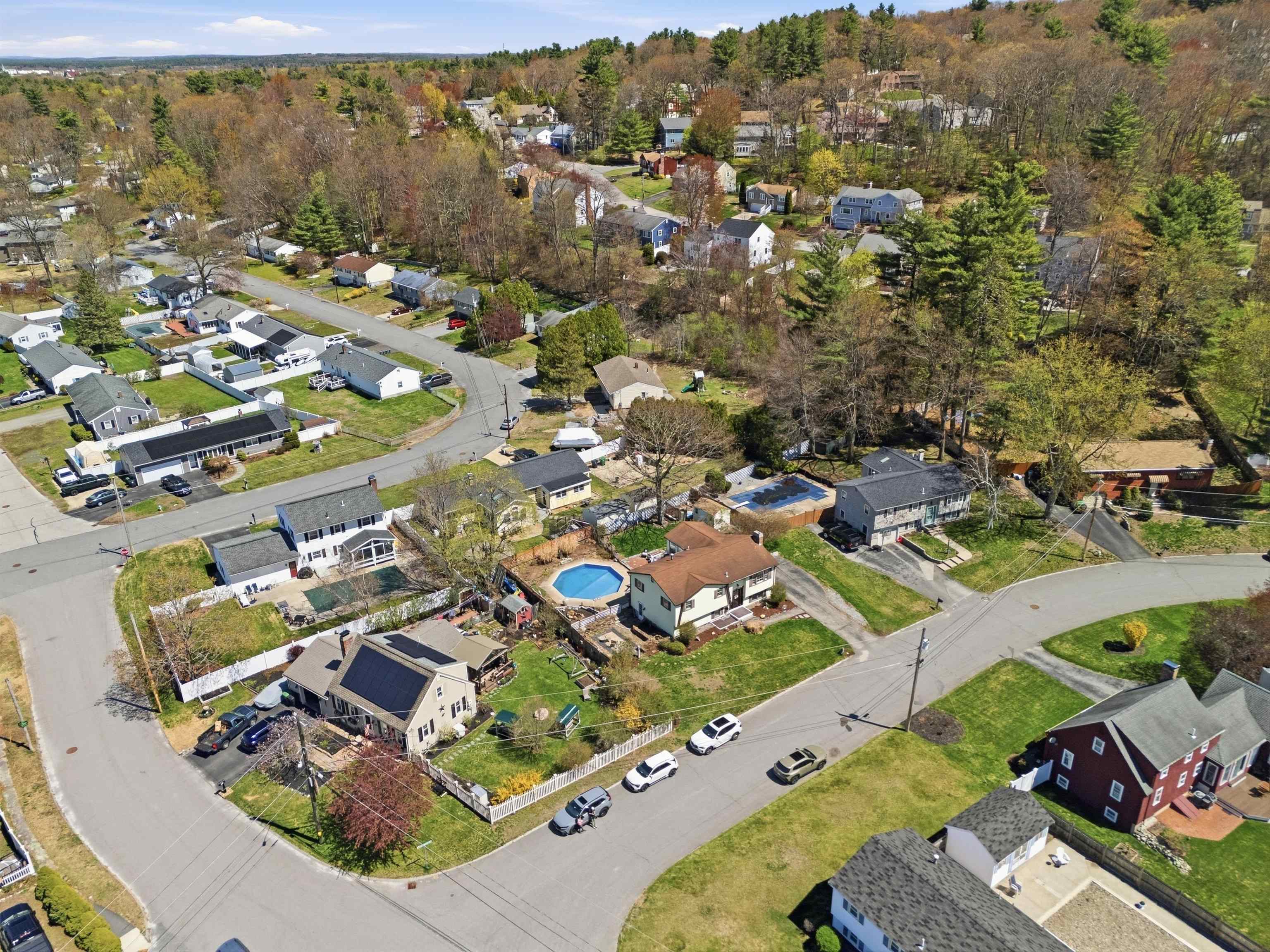 4 Percheron Cir, Nashua, NH 03062