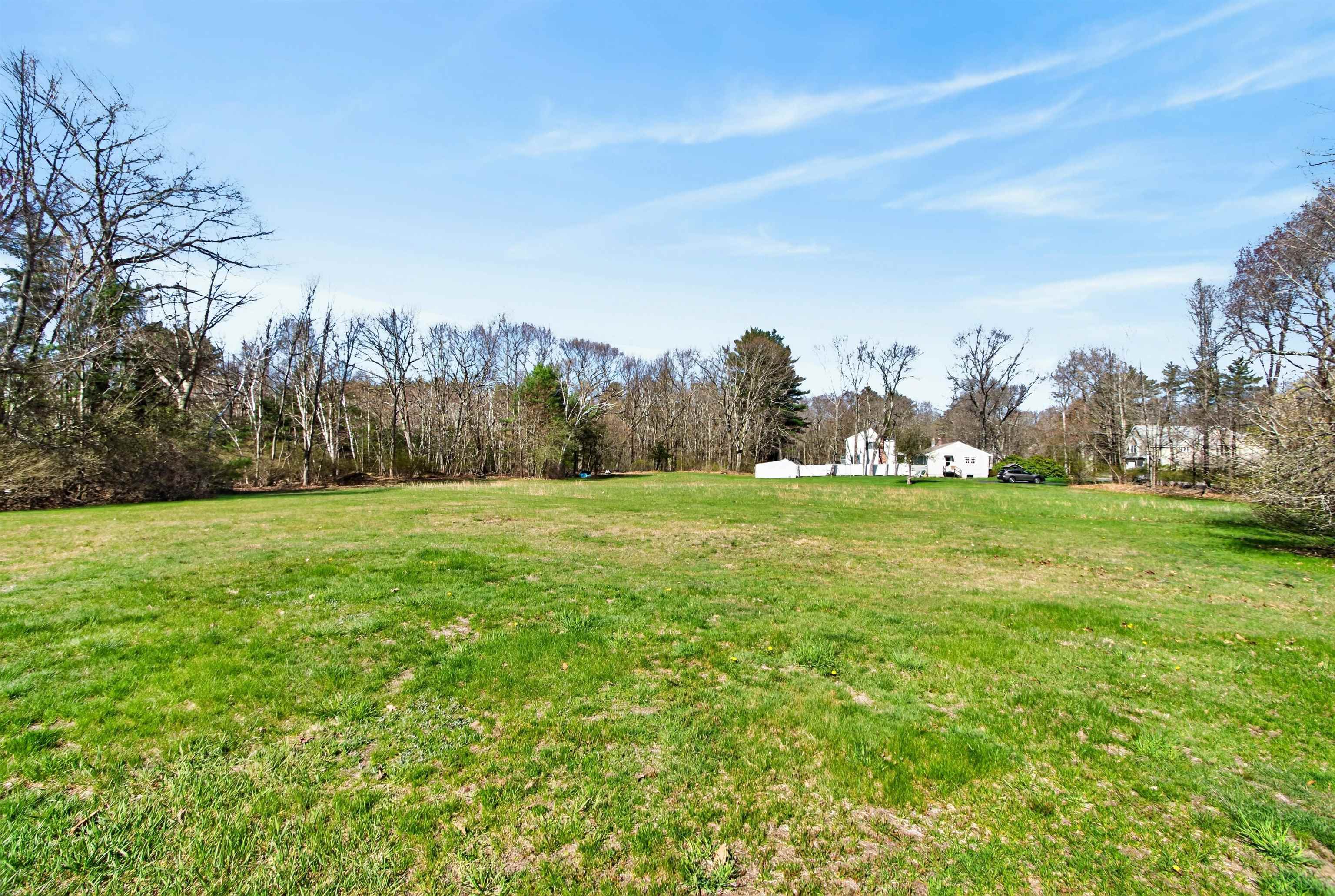 6 Pond St, Newton, NH 03858