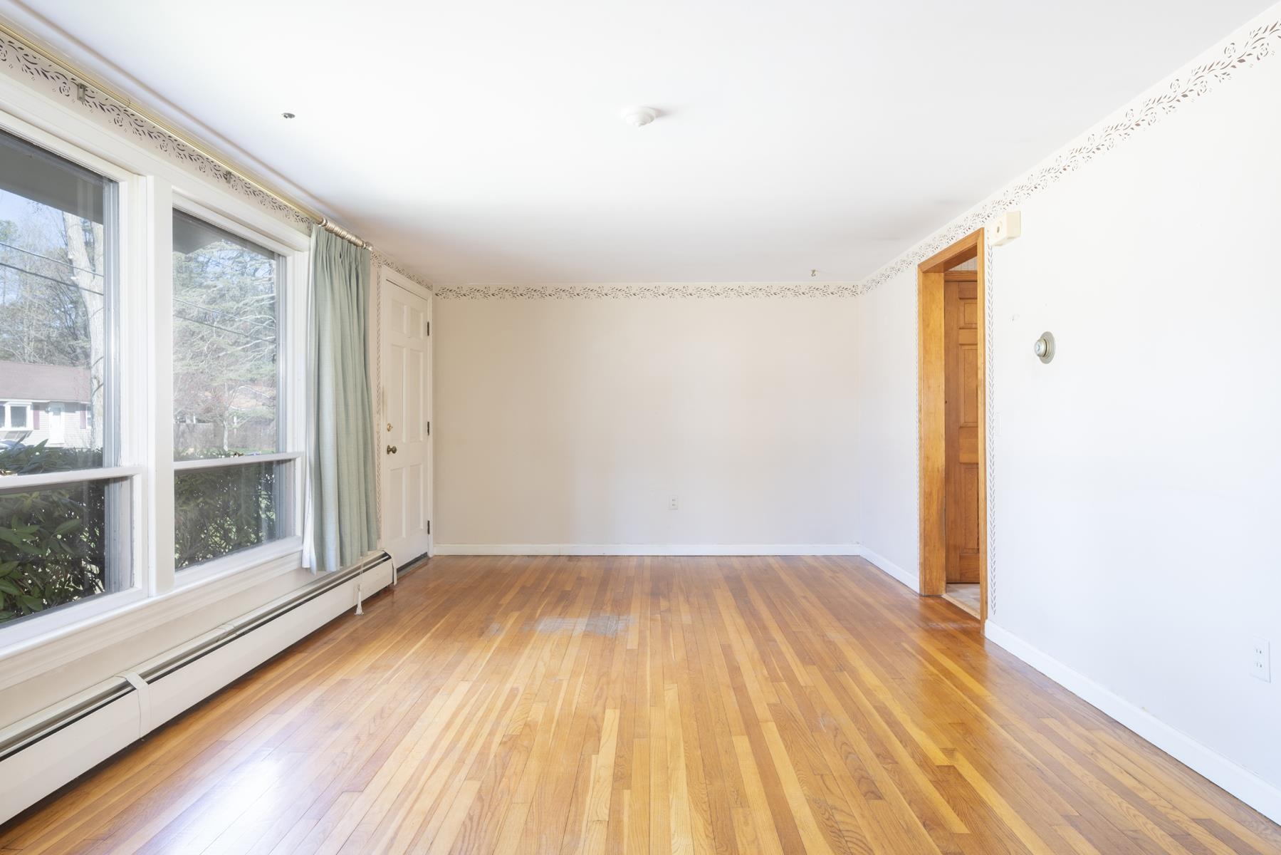 2 Cricket Ln, Concord, NH 03301