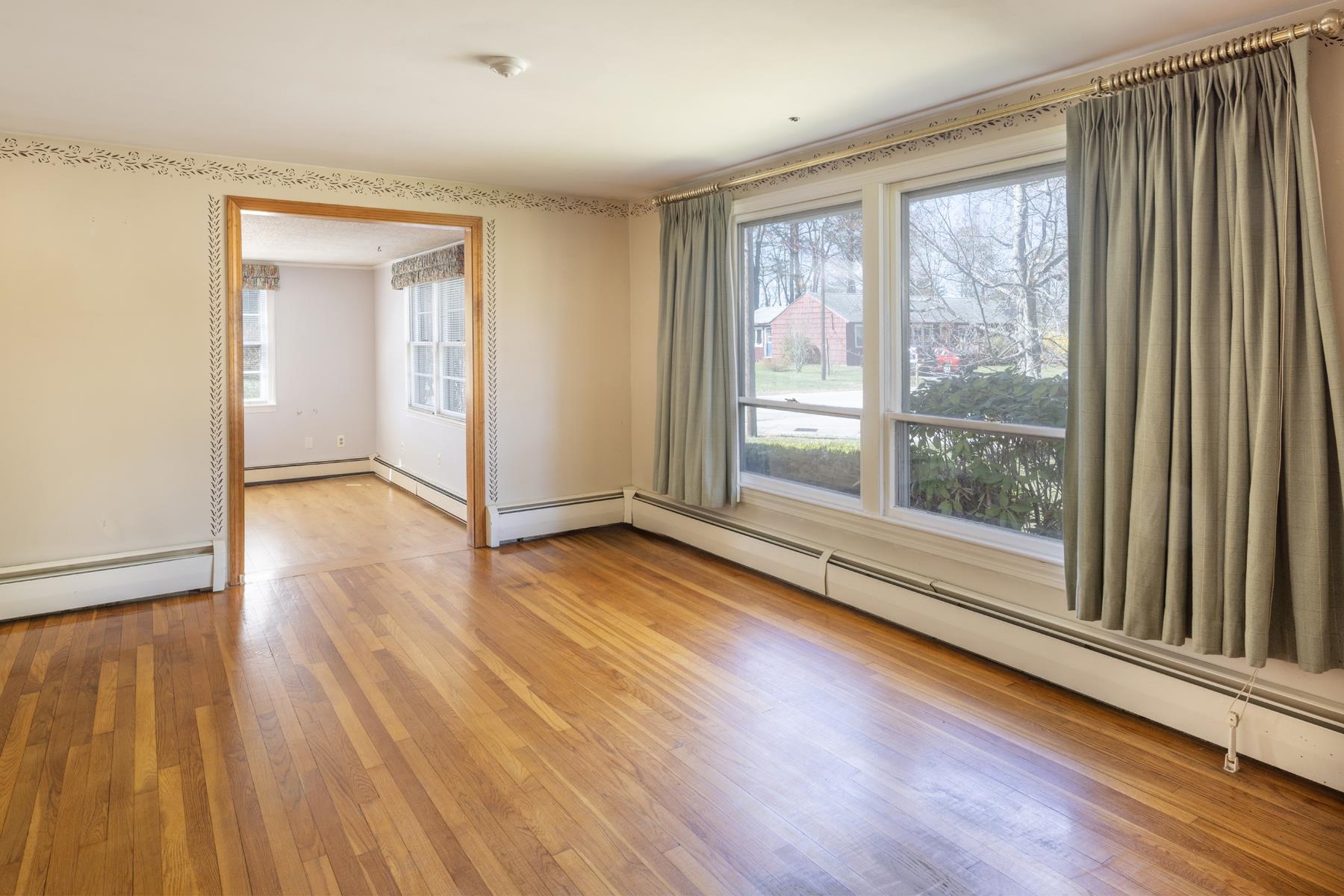 2 Cricket Ln, Concord, NH 03301