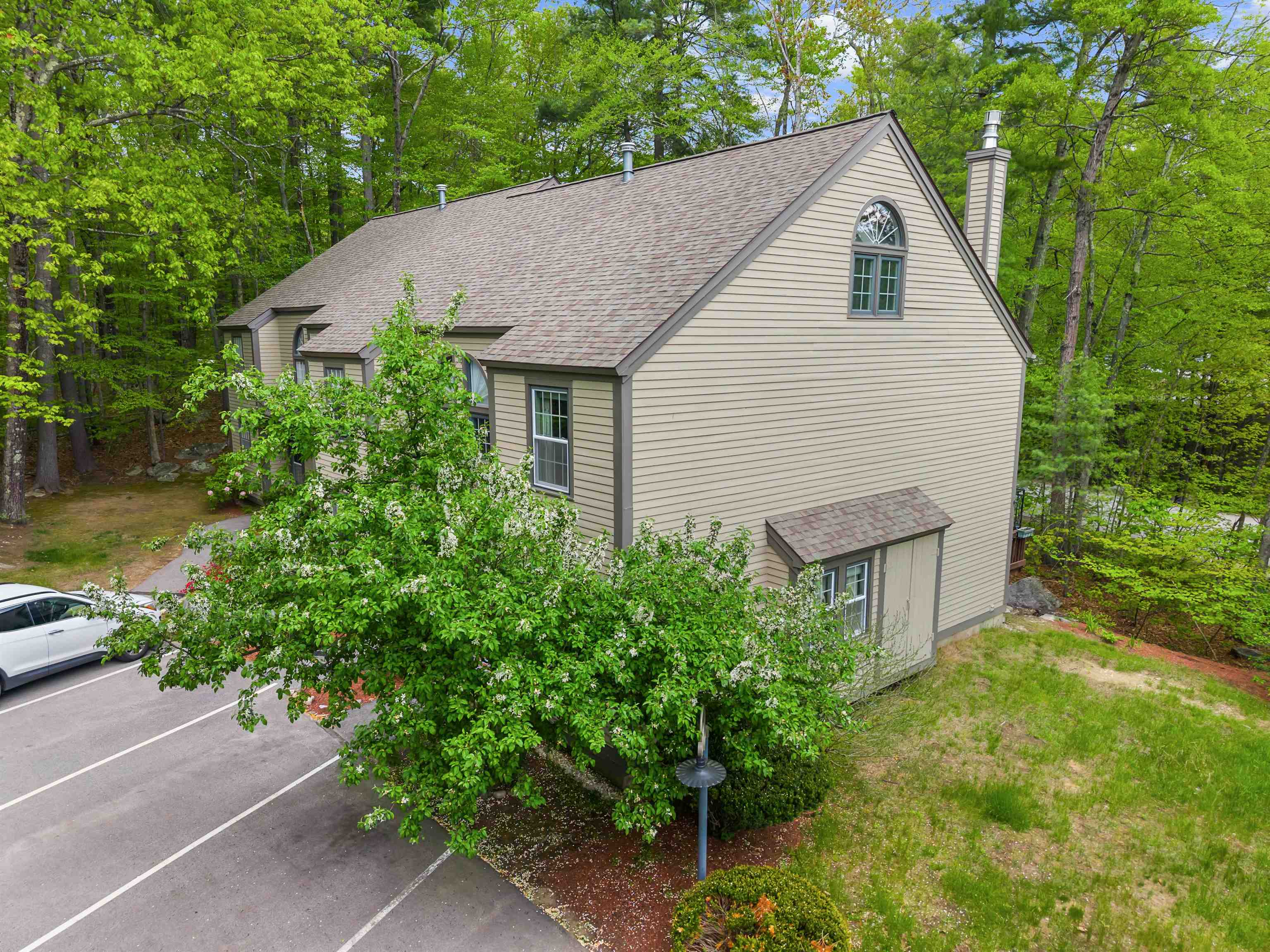 1465 Hooksett Rd #207, Hooksett, NH 03106