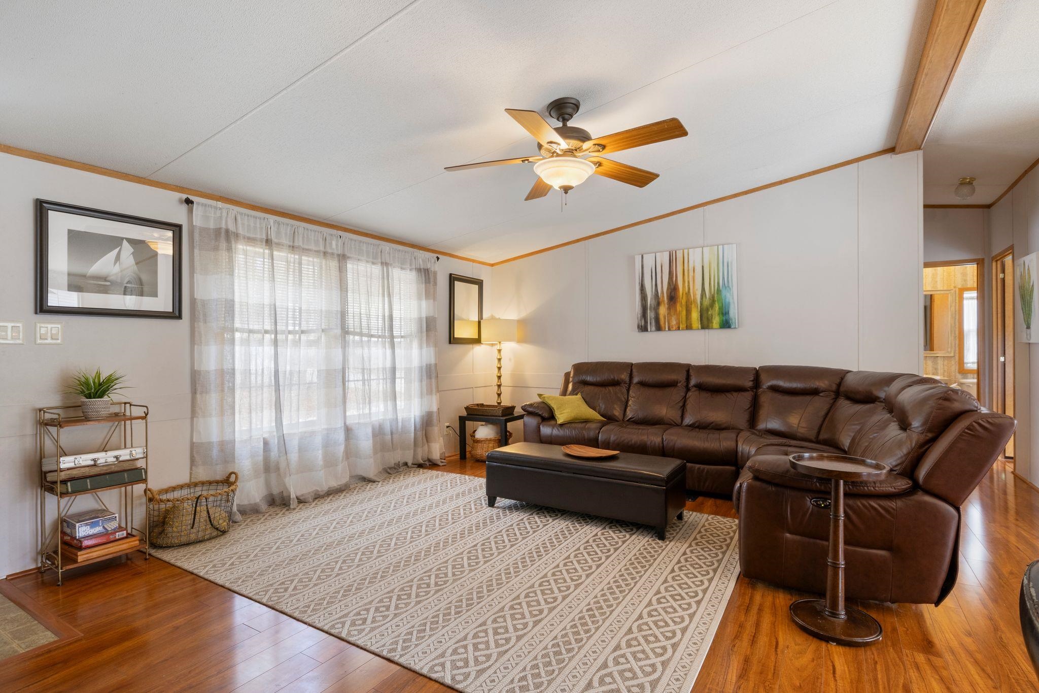 29 Edge O Lake Dr, Tuftonboro, NH 03853