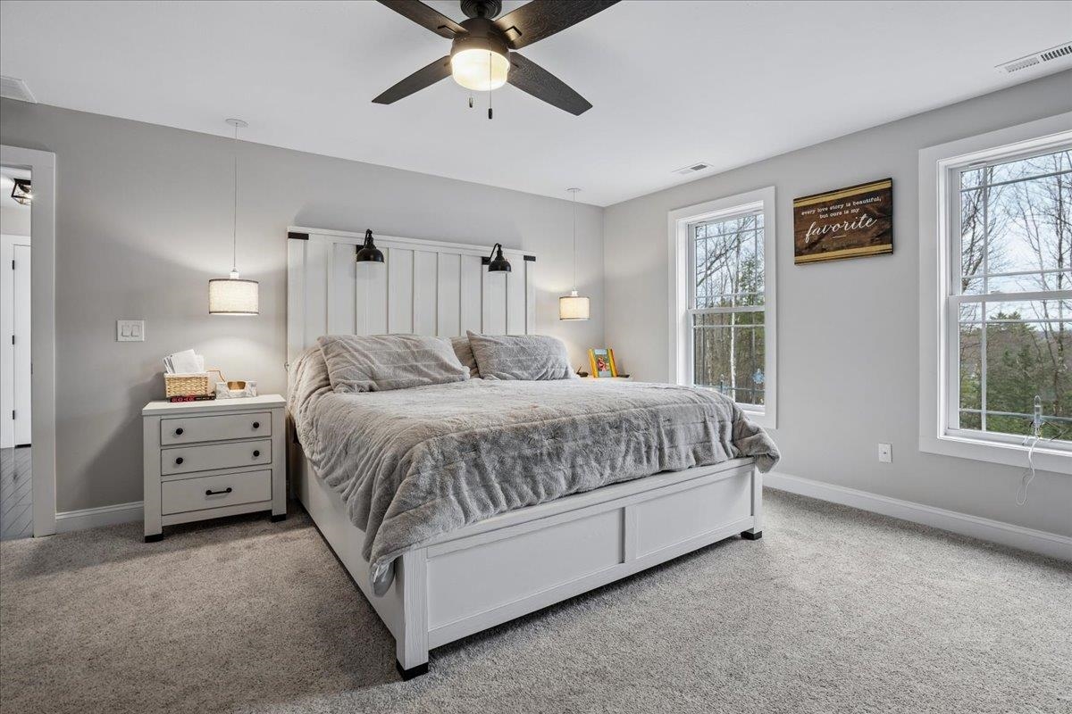 34 Horizon Dr, Goffstown, NH 03045