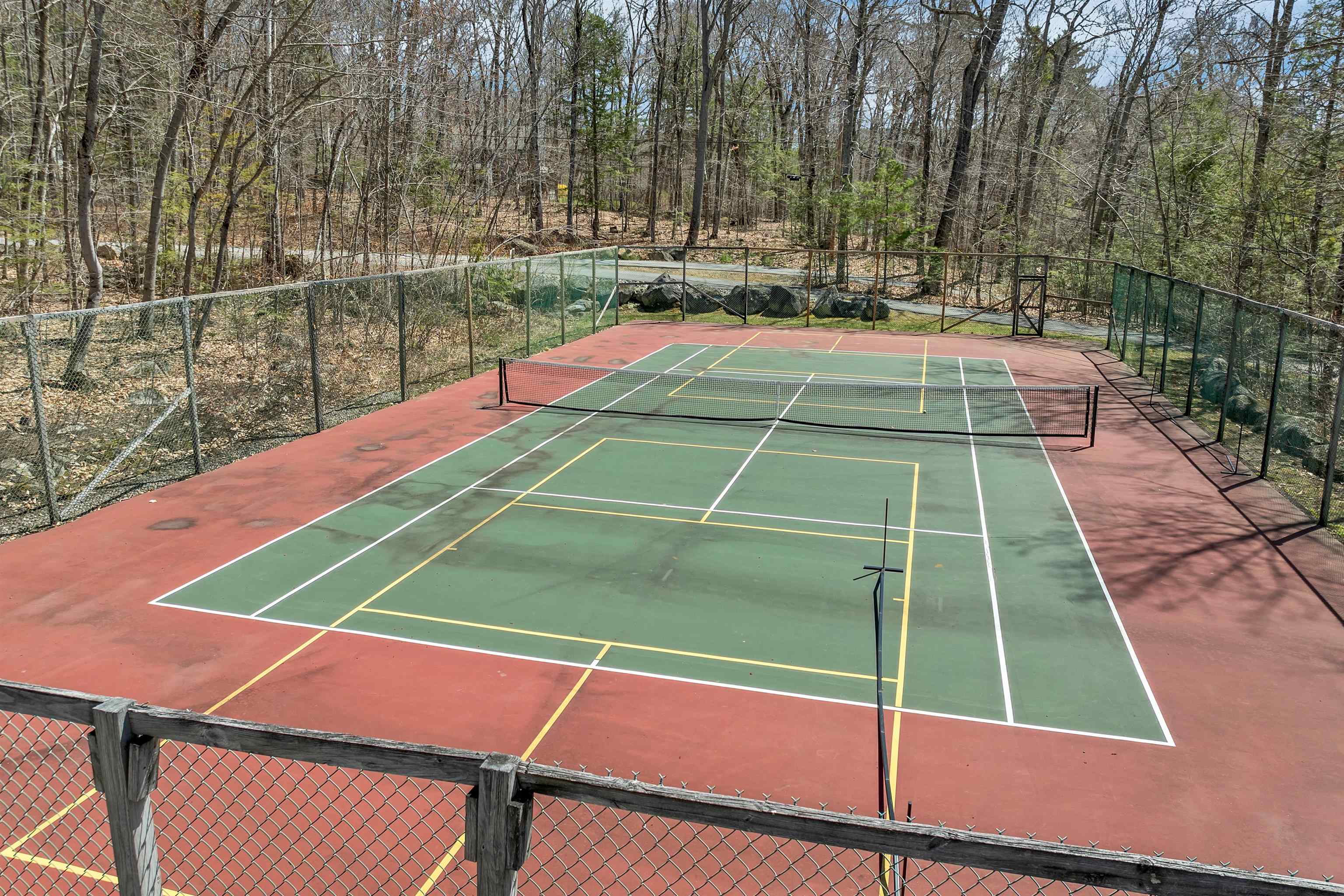 2 Mountain West Dr, Wolfeboro, NH 03894