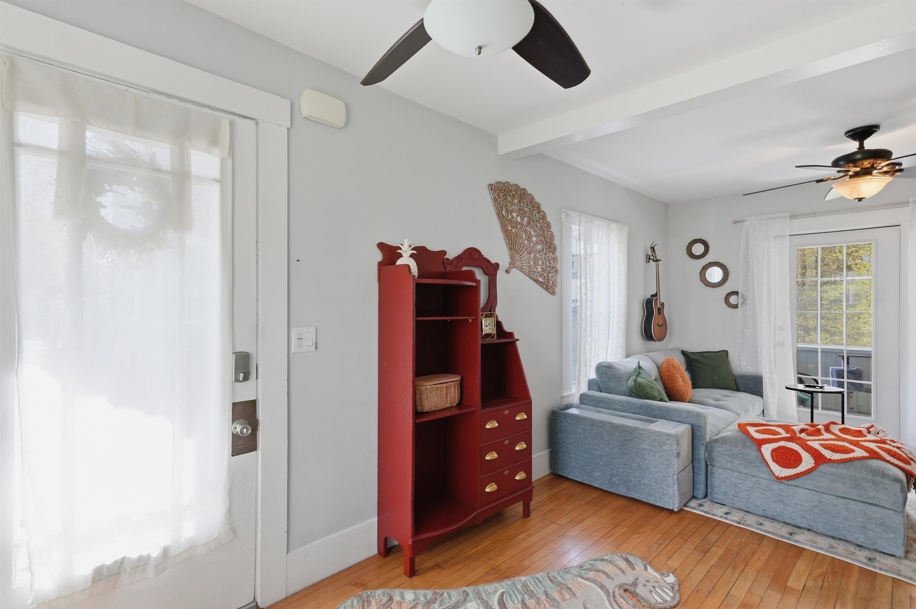 3 Maple Ave, Hudson, NH 03051